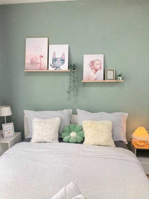 Bright & Modern *