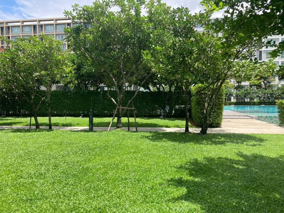 Bright & Modern Apartment Chiang Mai