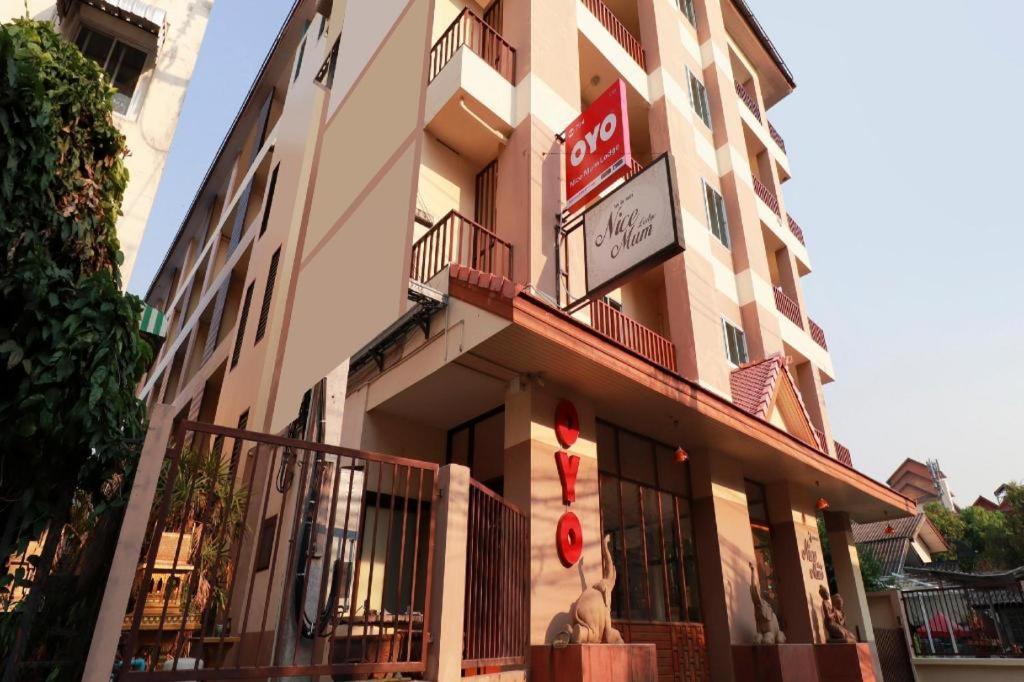Hotel Oyo 794 Mum 2*