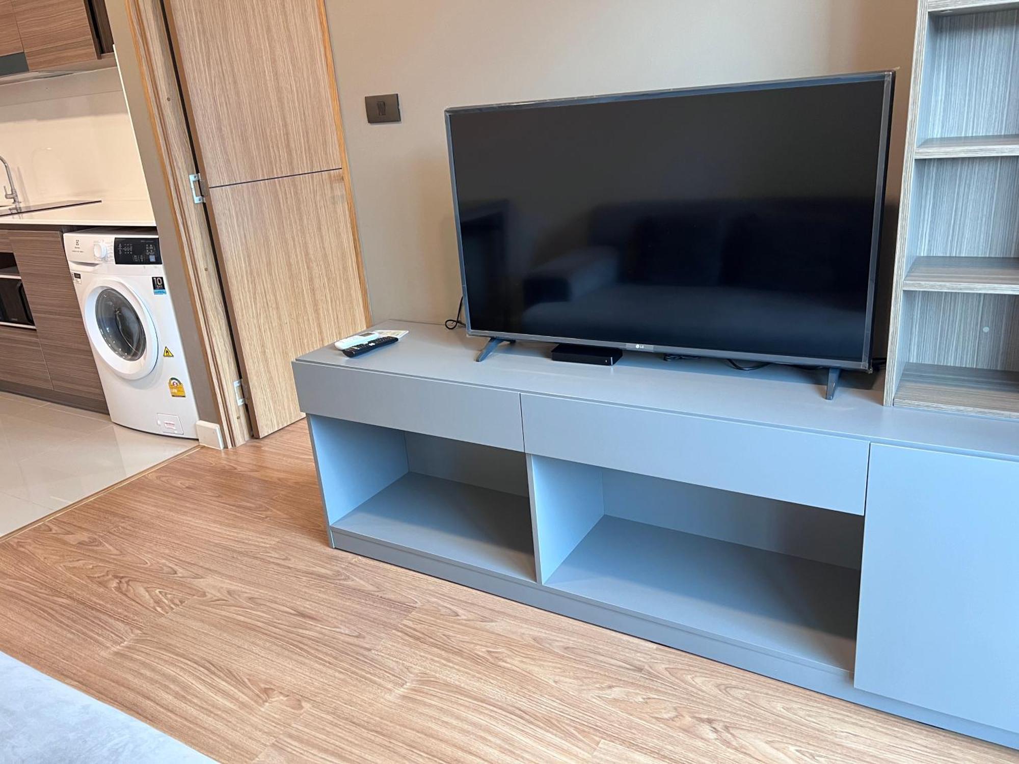 Apartamento Arisecondo 泳池景观套房04号房 Chiang Mai
