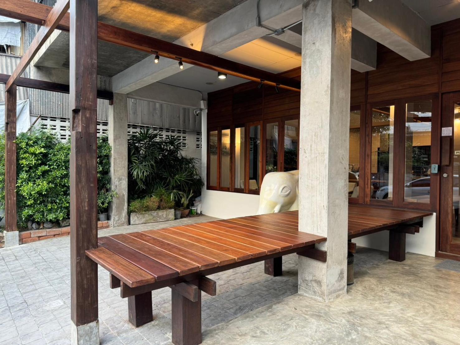 Now Guest house