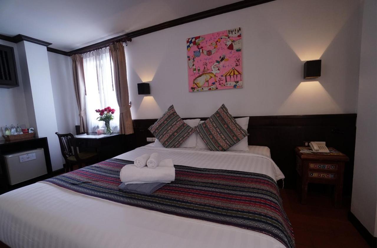 Baan Huenphen Hotel