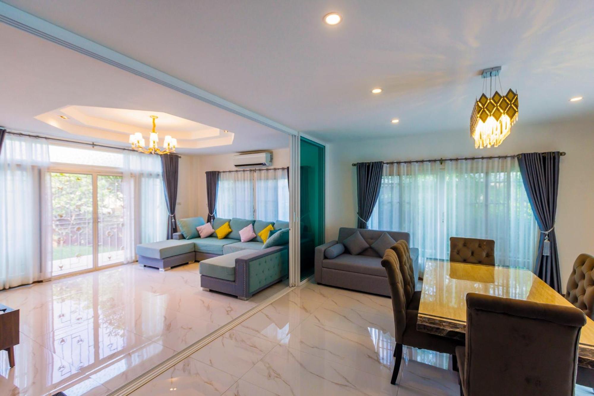 Airport&old 5min By Car,4bdr,4bath,pool * Chiang Mai
