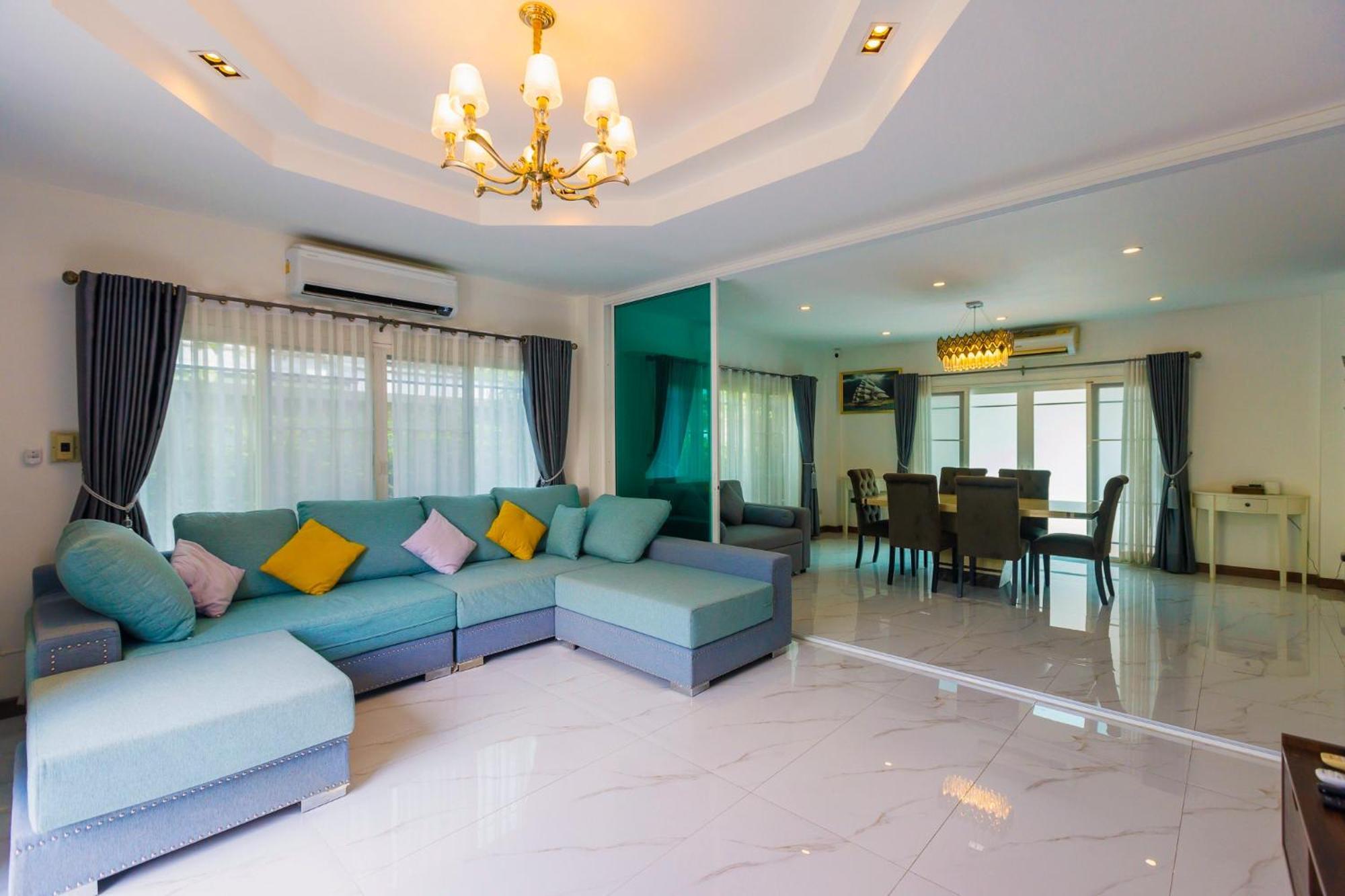 Airport&old 5min By Car,4bdr,4bath,pool Villa Chiang Mai