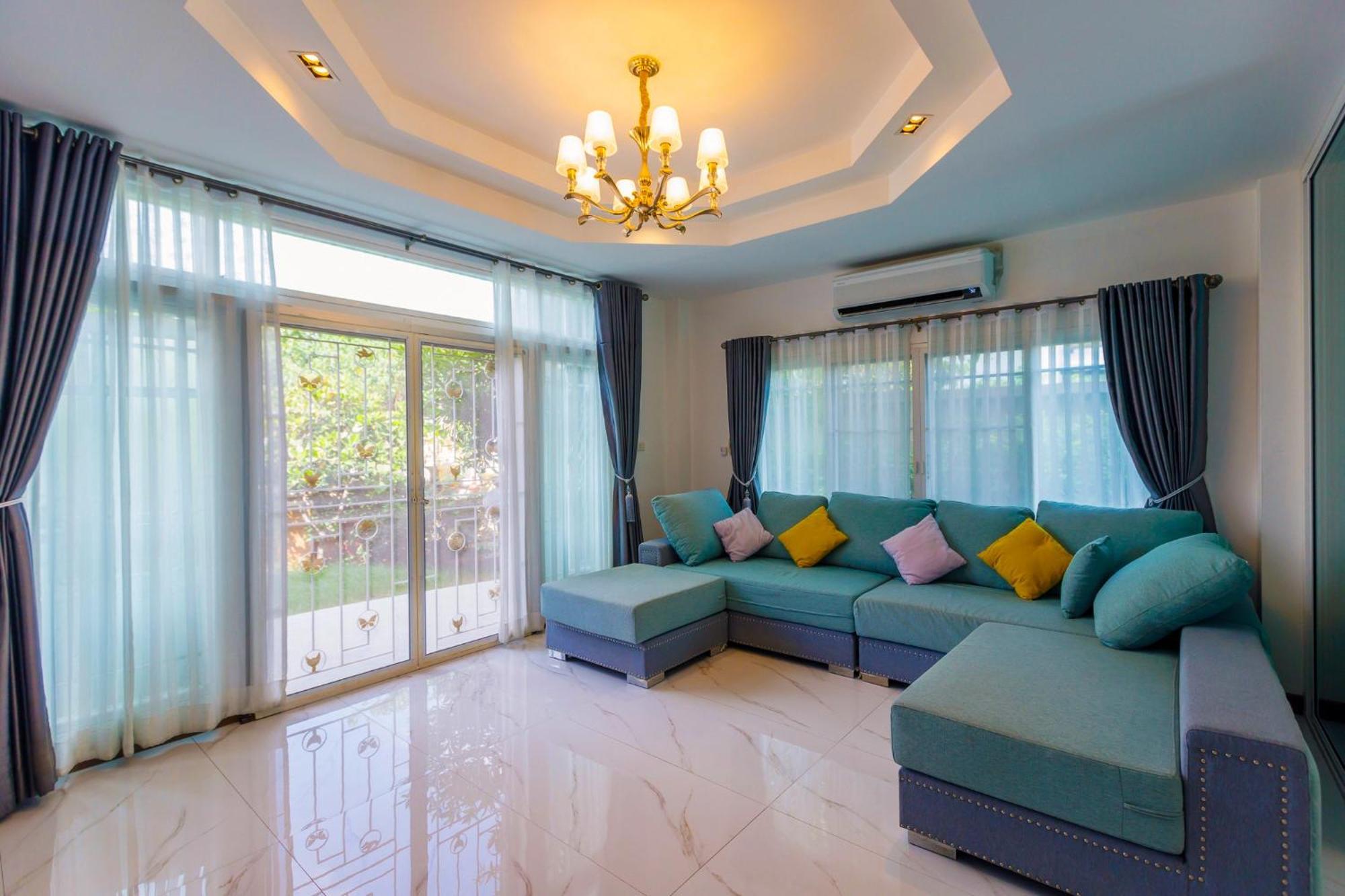 Villa Airport&old 5min By Car,4bdr,4bath,pool *