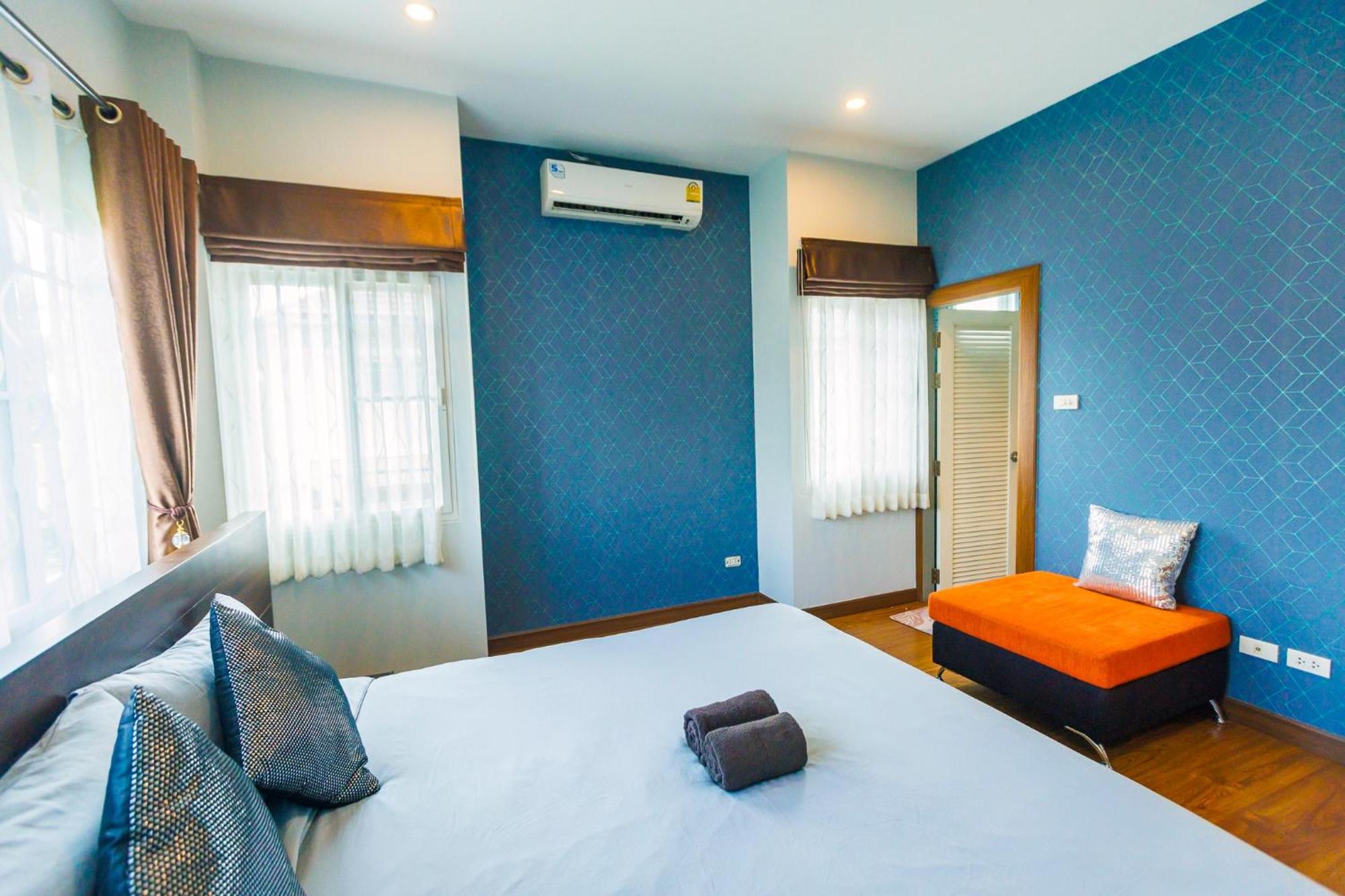 Airport&old 5min By Car,4bdr,4bath,pool * Chiang Mai