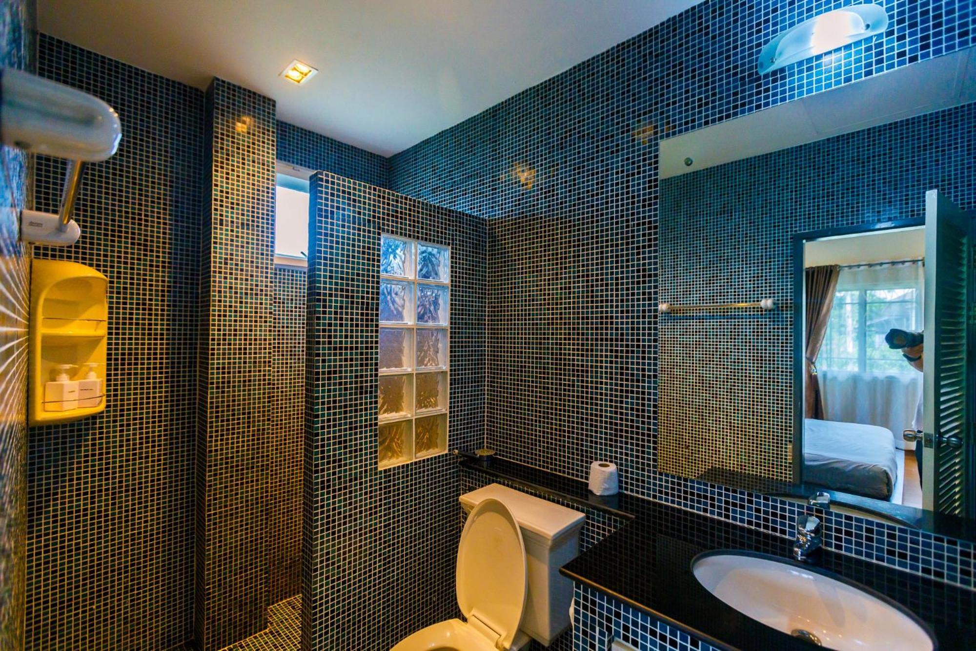 Airport&old 5min By Car,4bdr,4bath,pool Chiang Mai