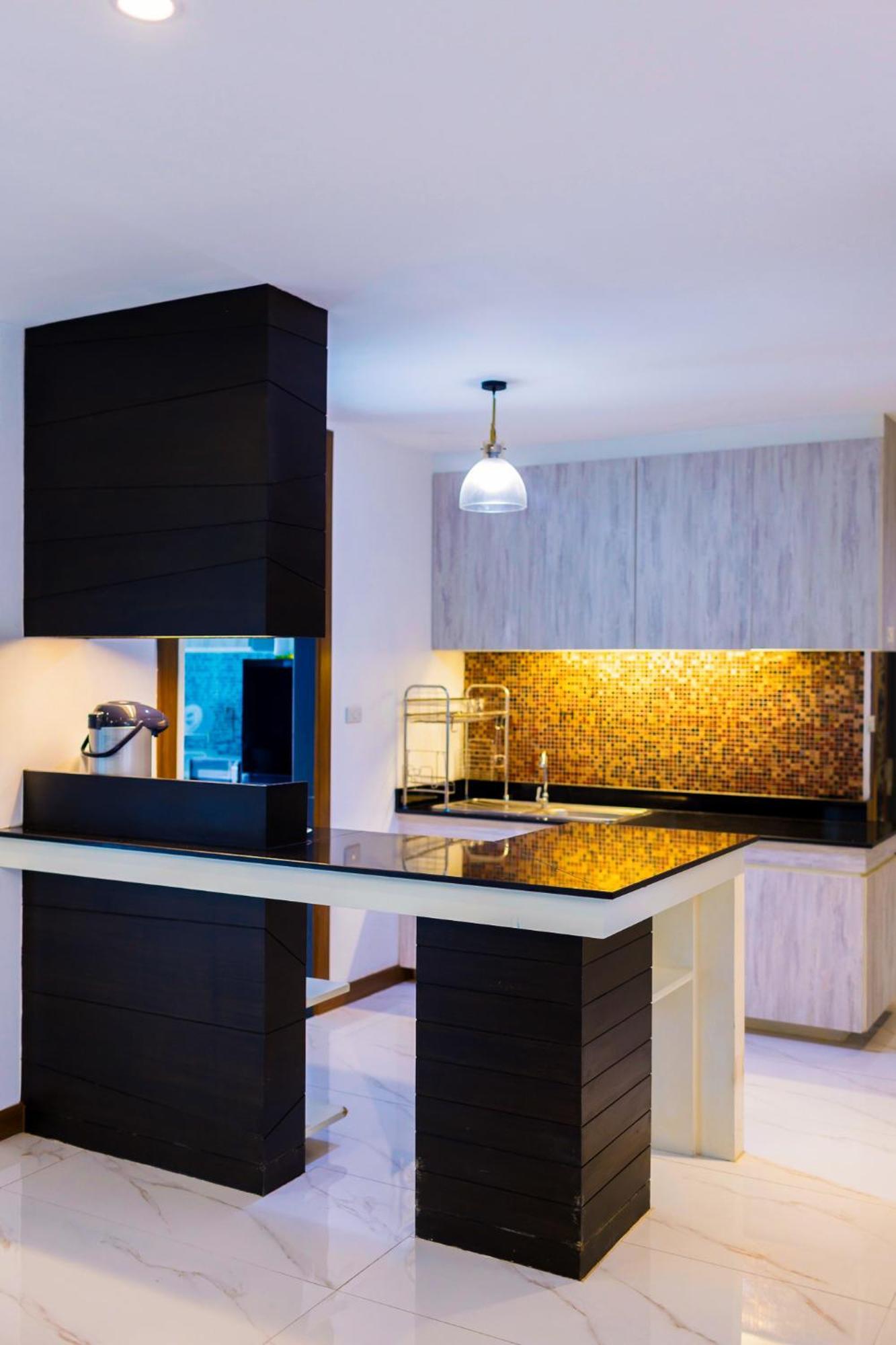 Airport&old 5min By Car,4bdr,4bath,pool Chiang Mai
