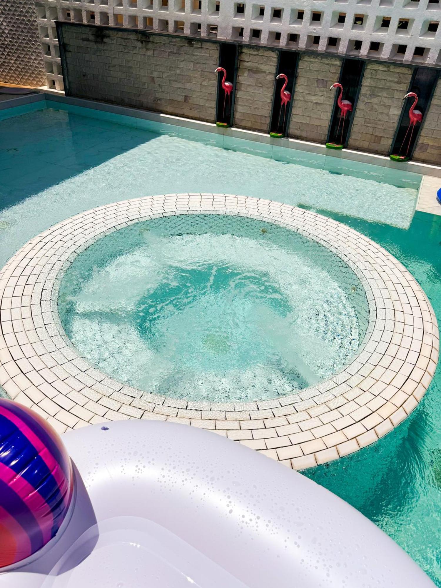 Airport&old 5min By Car,4bdr,4bath,pool Villa