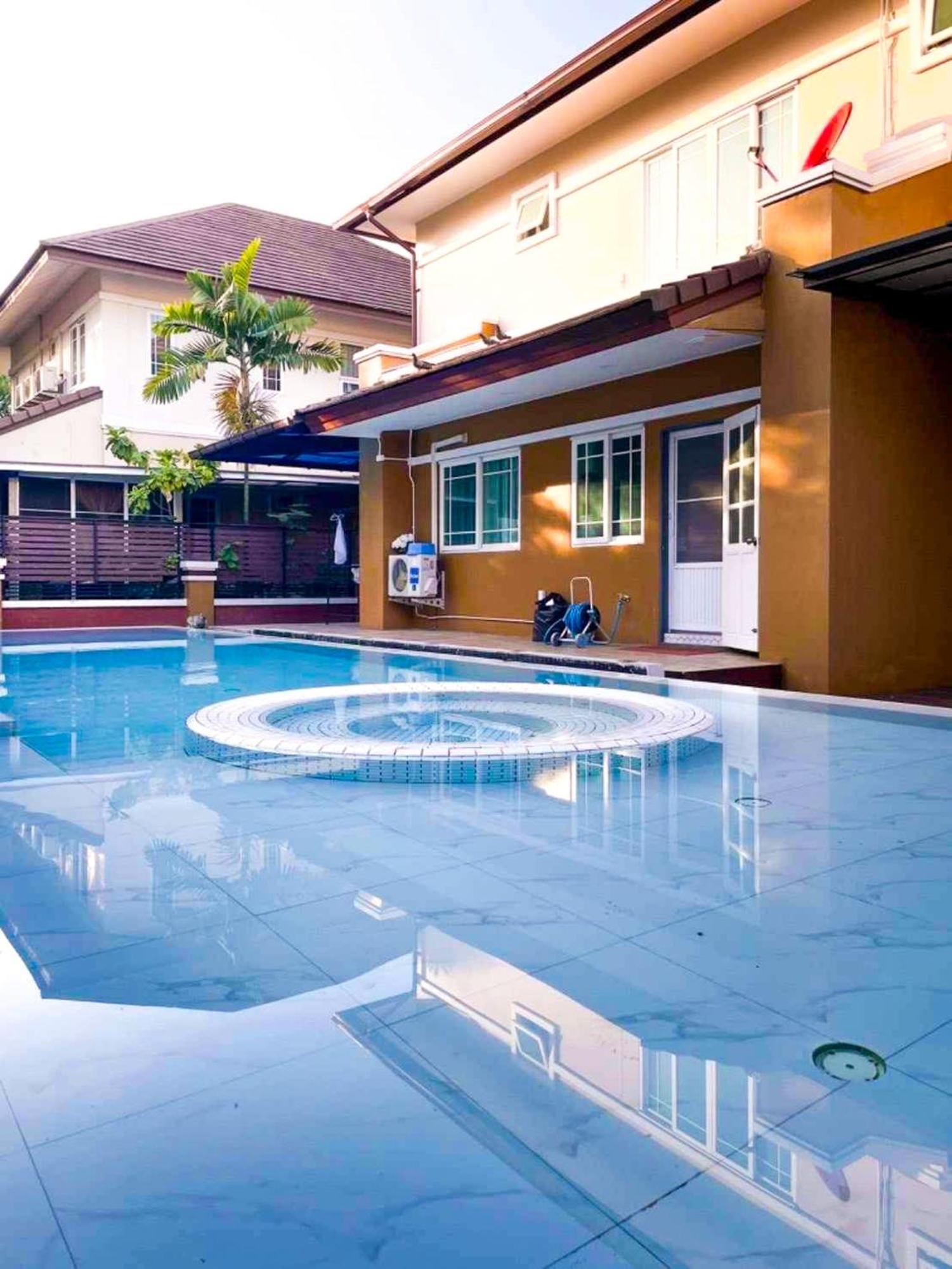 Airport&old 5min By Car,4bdr,4bath,pool Chiang Mai