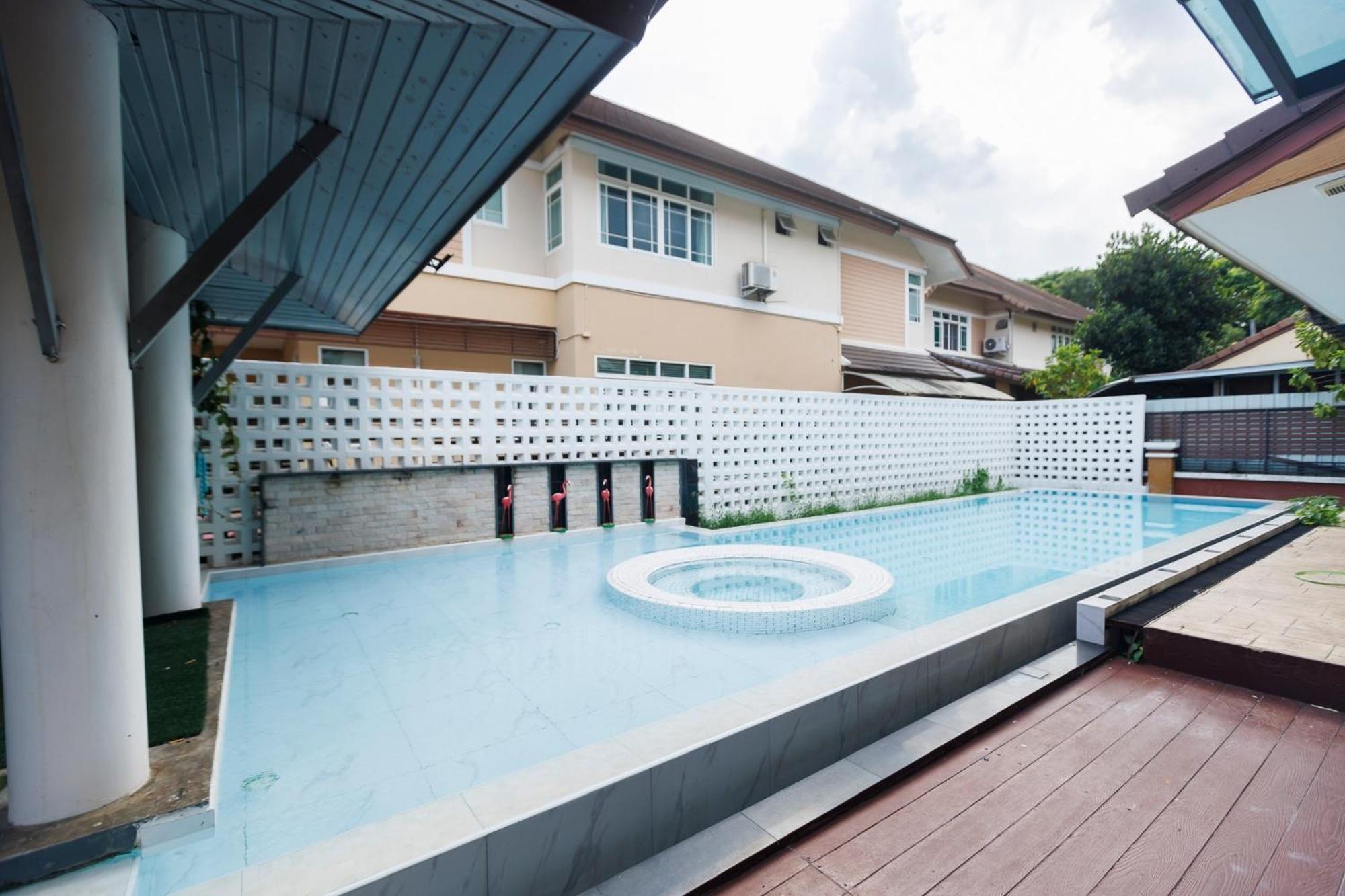 Airport&old 5min By Car,4bdr,4bath,pool Villa Chiang Mai