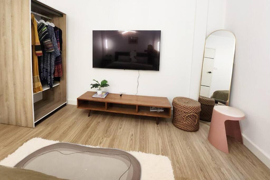 Cozy Near Festival In
