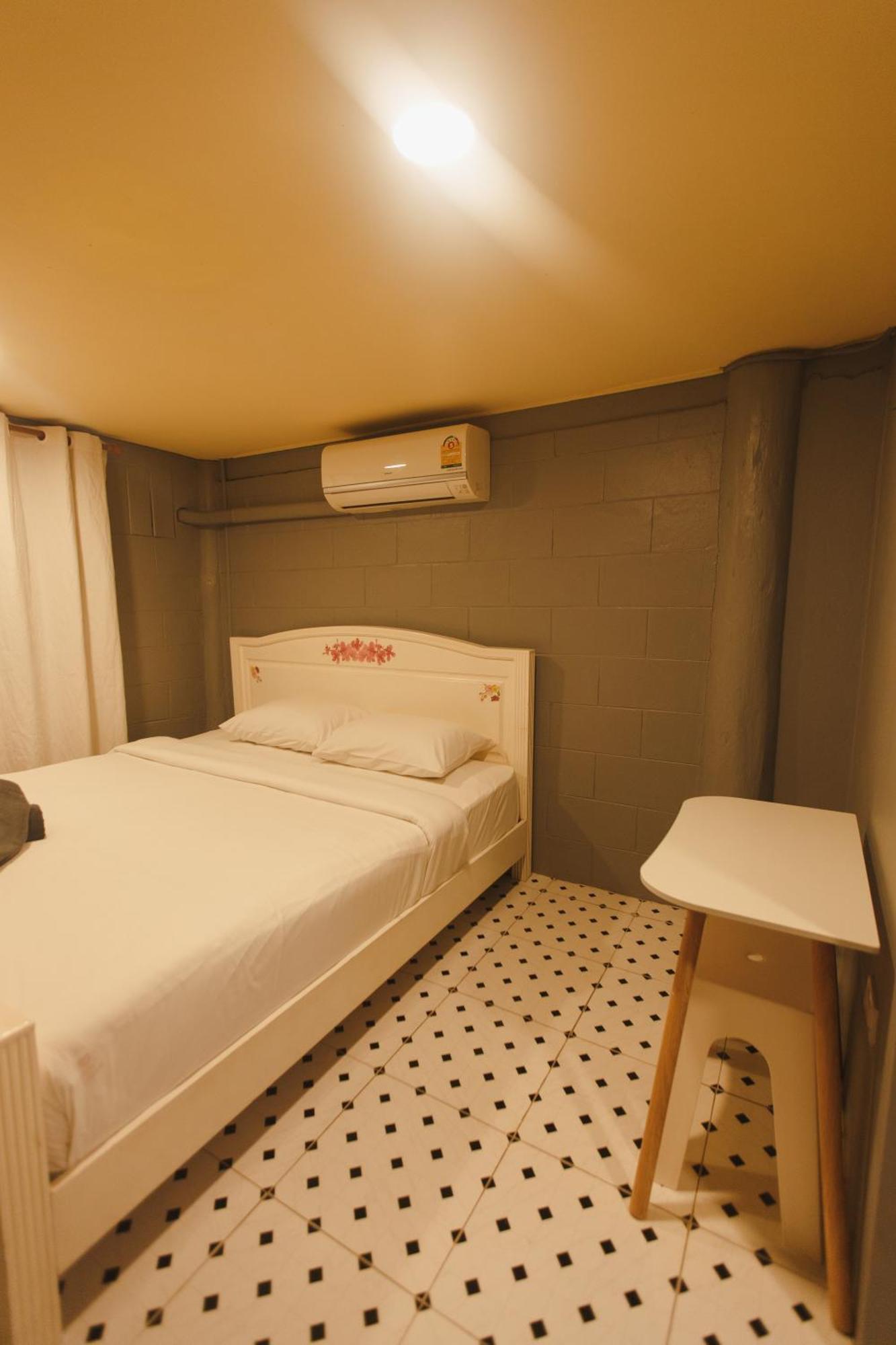 Agga Cnx Hostel
