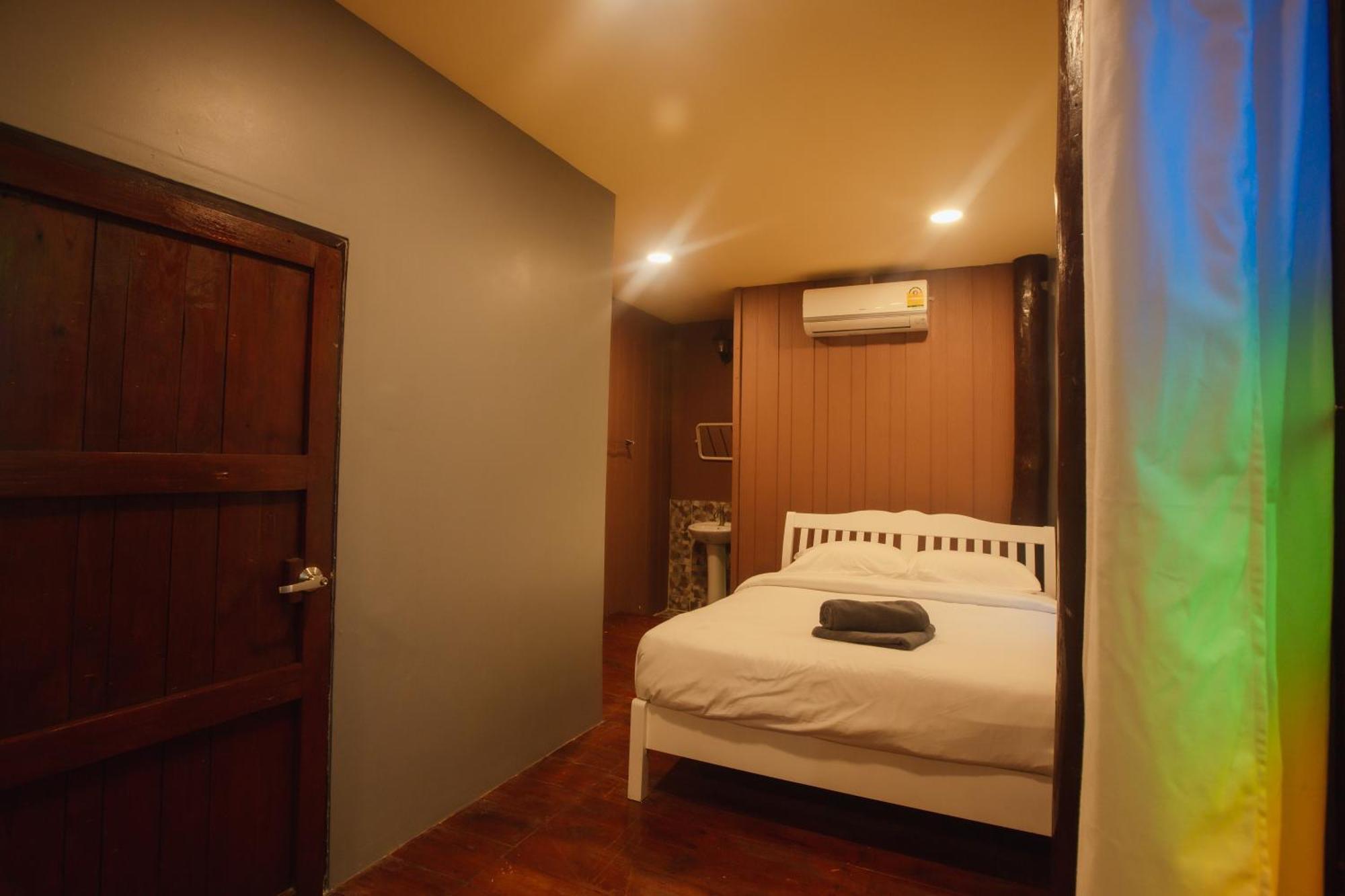 Agga Cnx Hostel