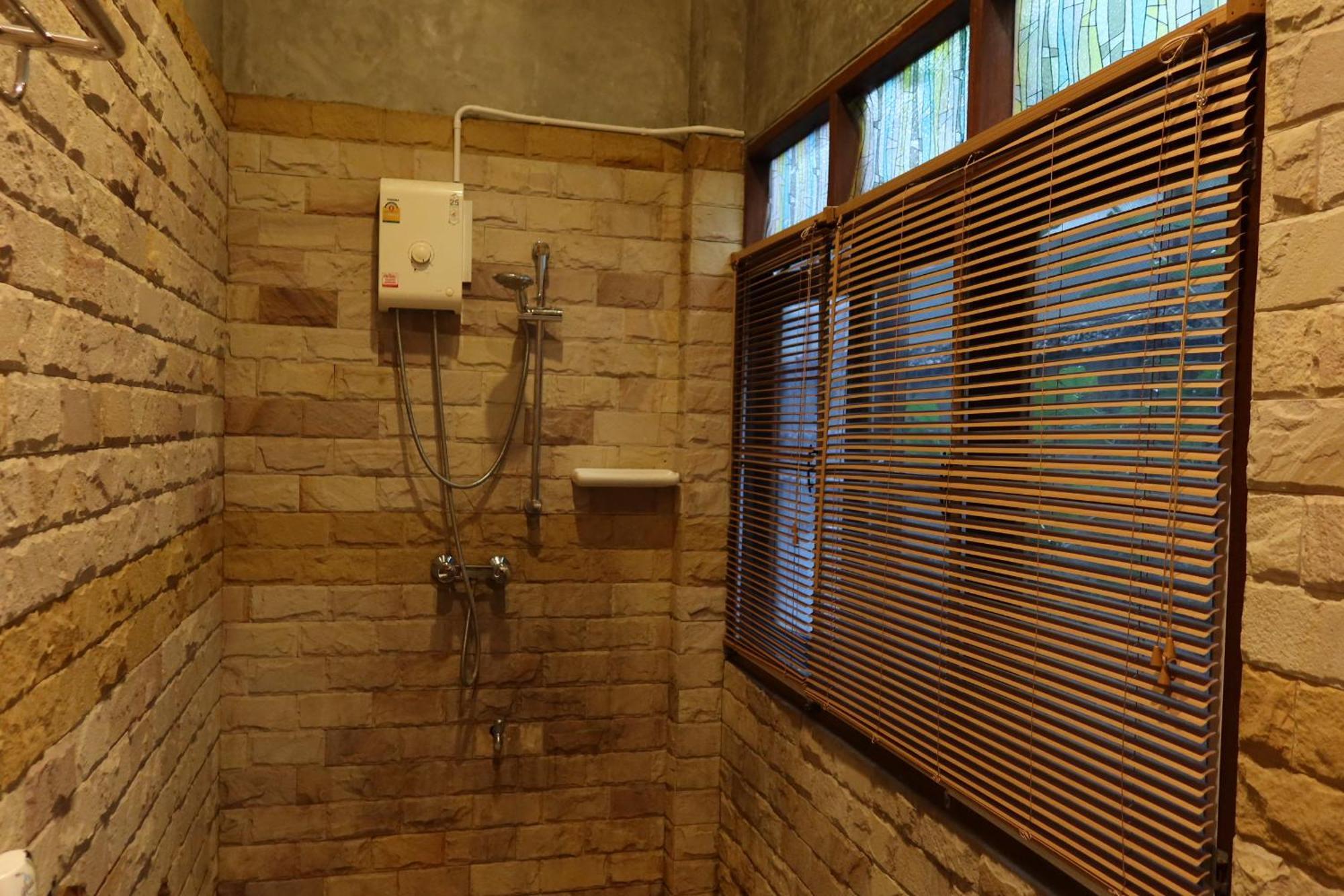 Homestay Wanmai House