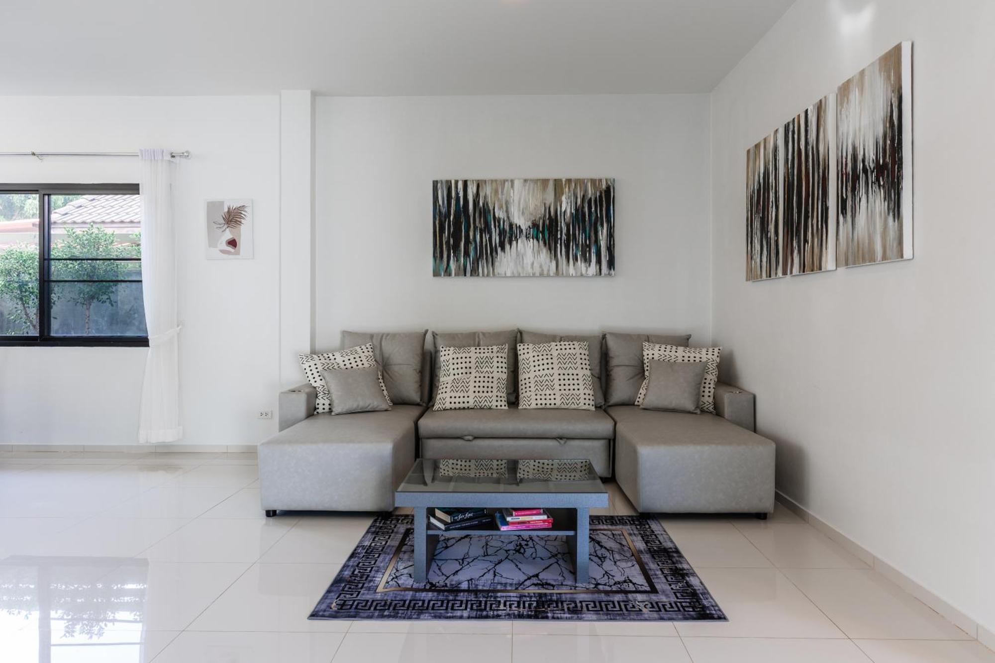 Aura Villa Chiang Mai