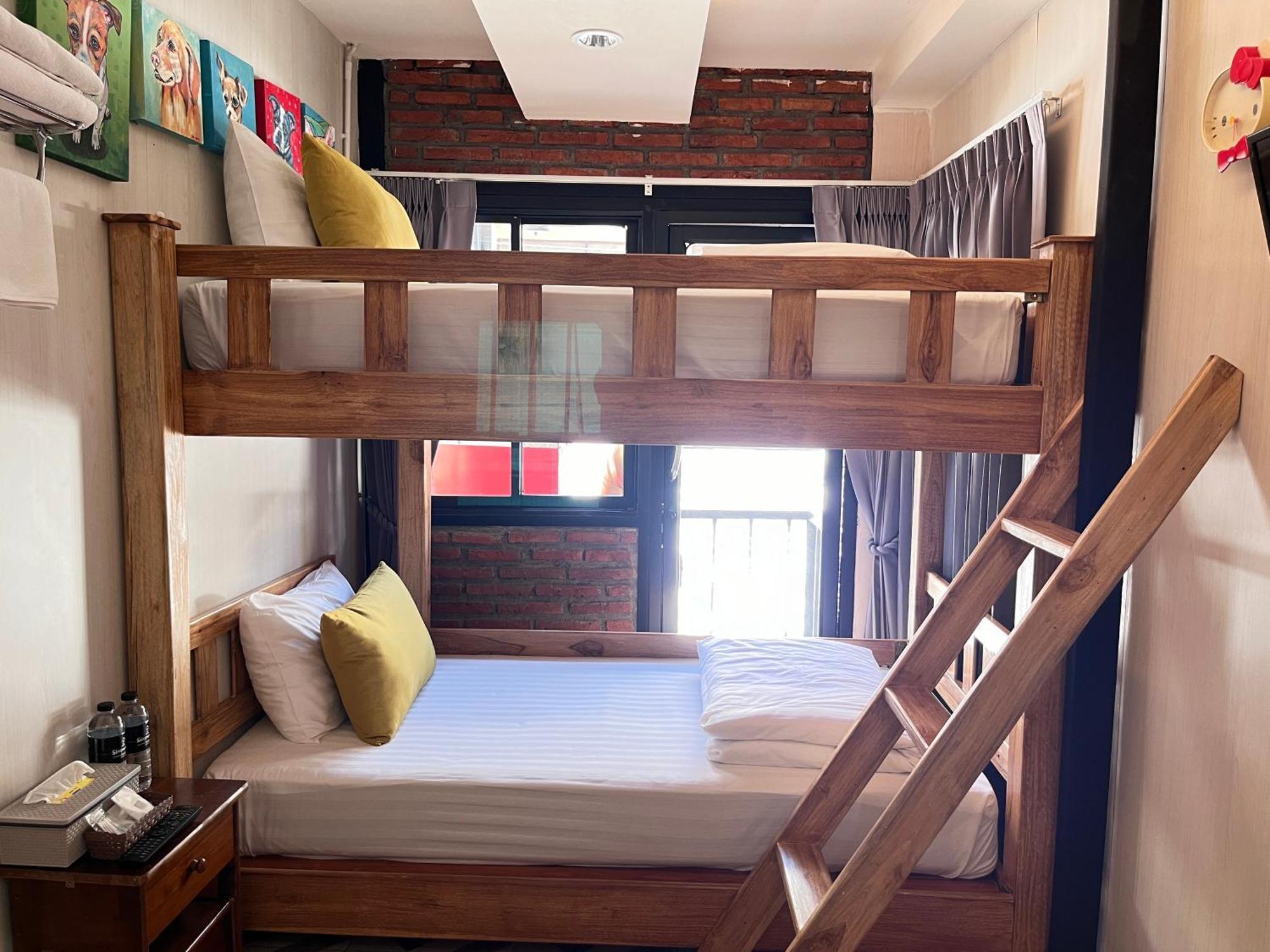 Sleep Walker Poshtel Hostel Chiang Mai