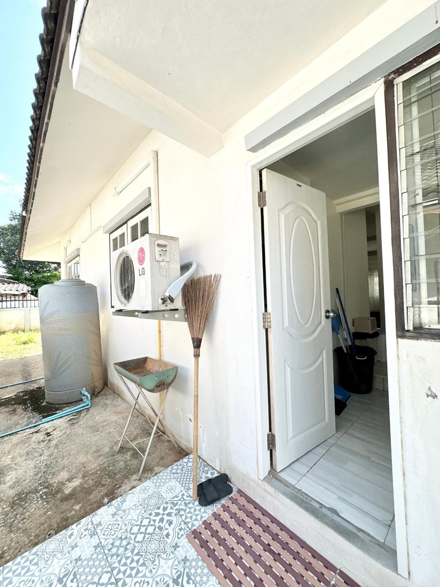 Cozy 3 Bedroom House & Lawn Near Airport & Old Town Chiang Mai