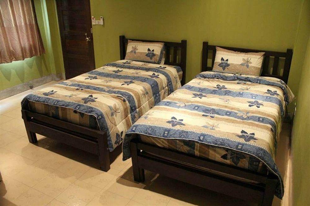 Pj House Hotel
