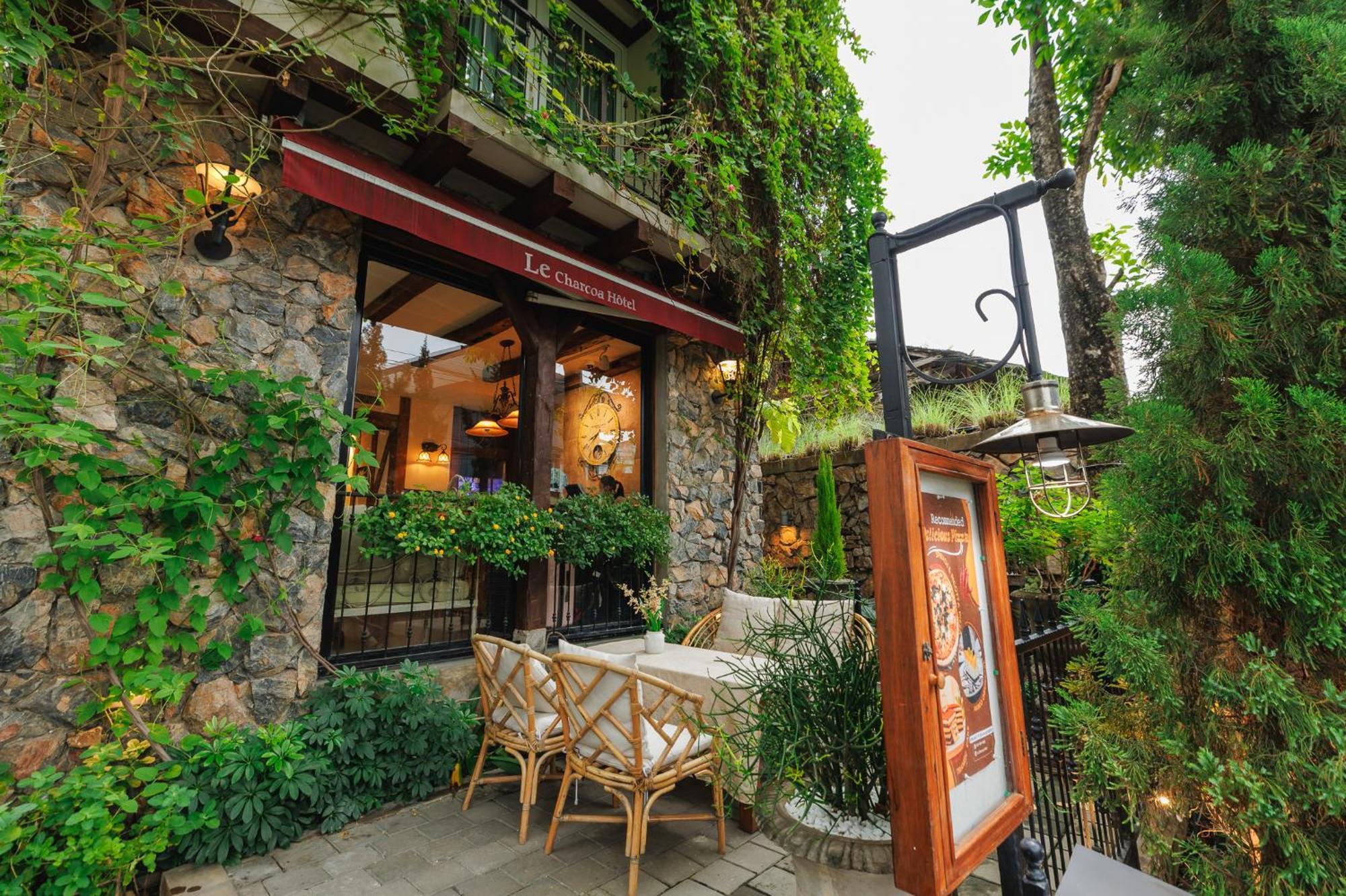 Le Charcoa Hotel 4*