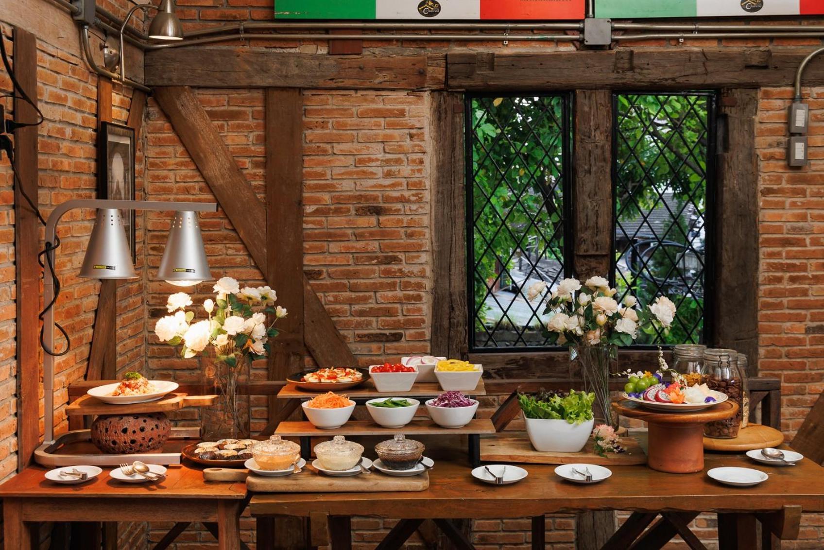 Le Charcoa Hotel Hotel 4*