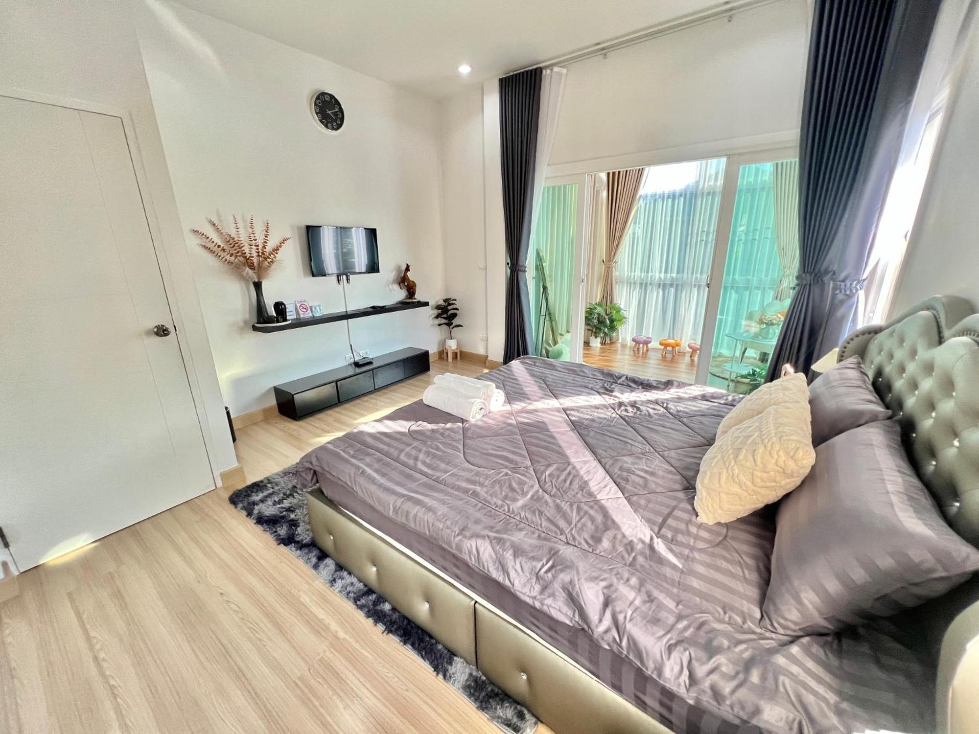 Double B House *