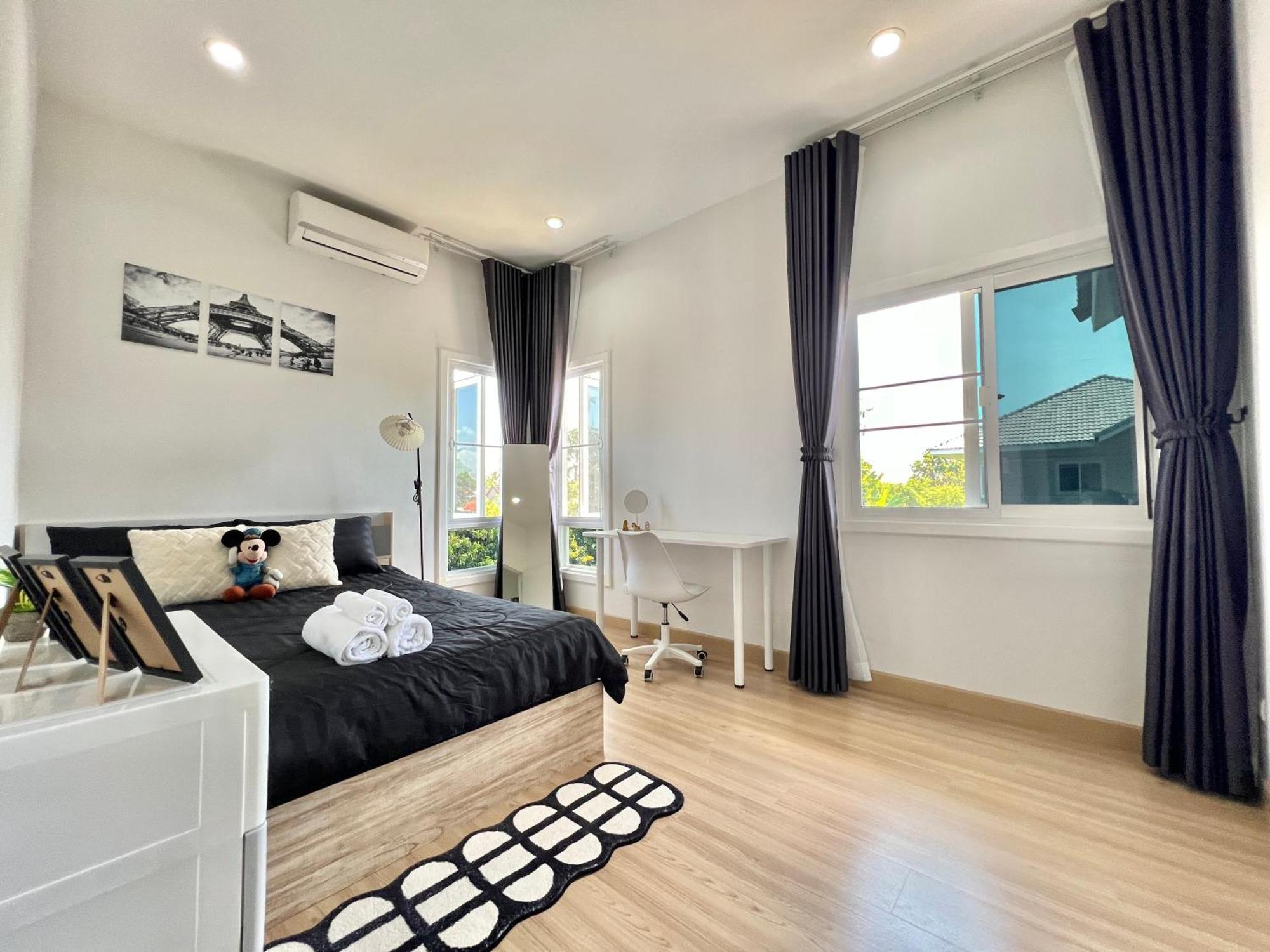 Double B House Villa