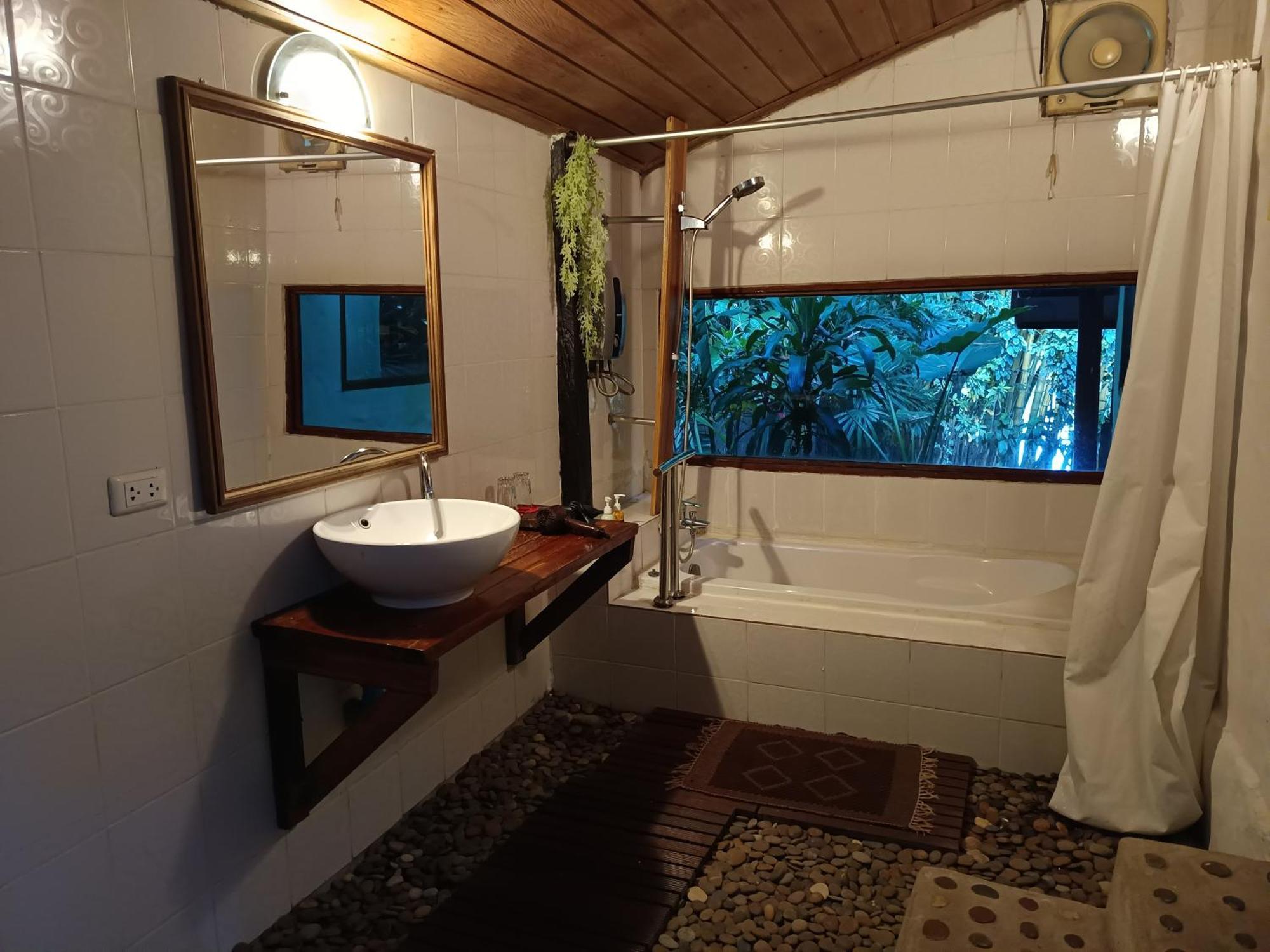 Tonnam Guest house *