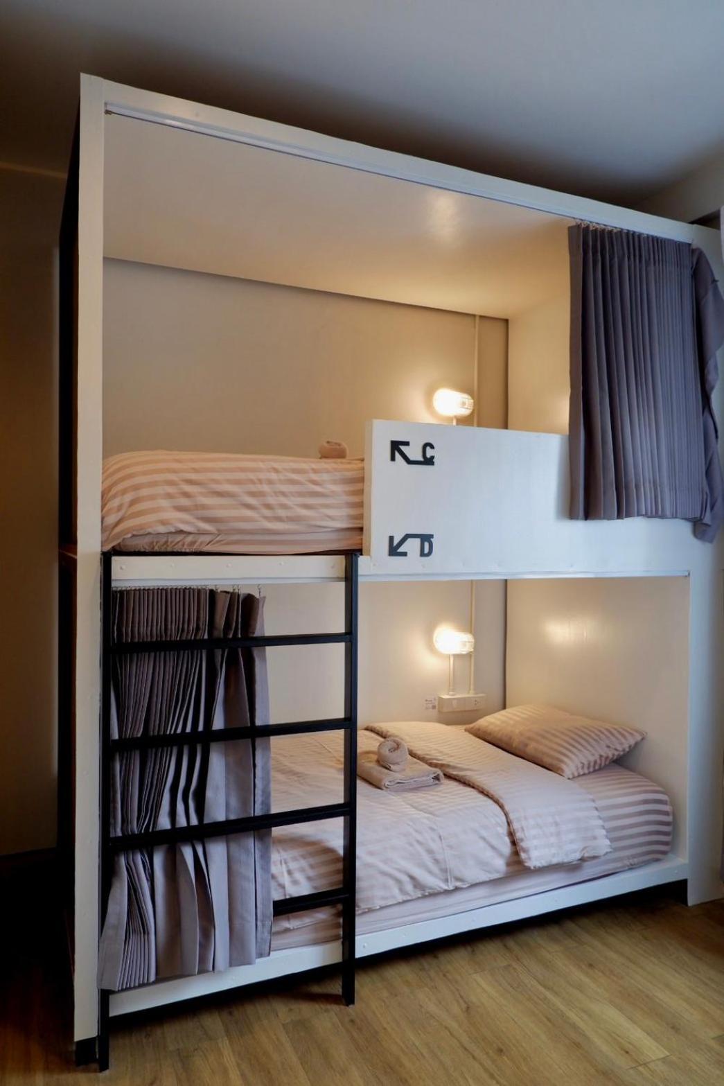 Hostel Redpanda & Cafe *
