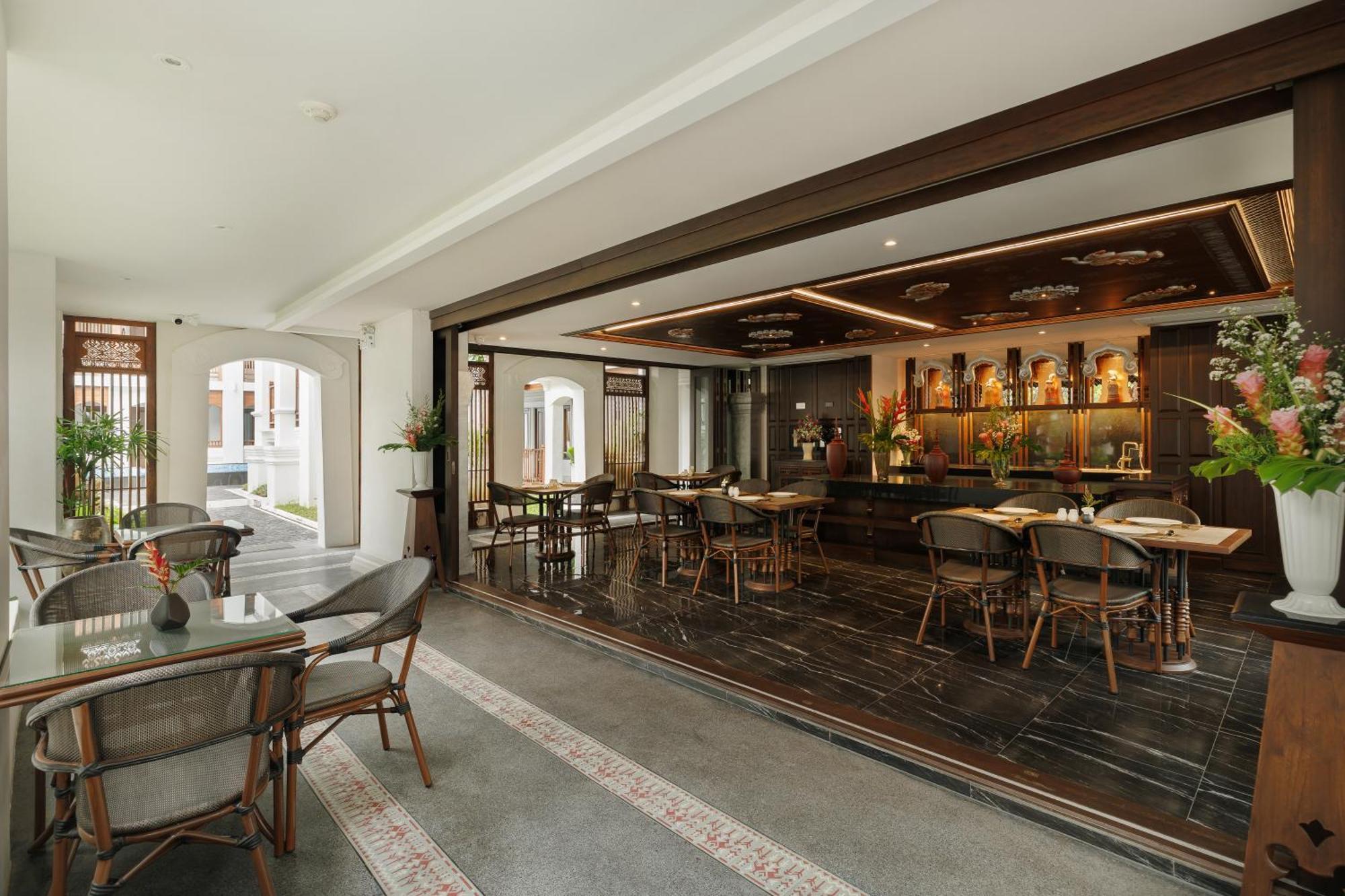 Akira Thaphae Hotel 4*