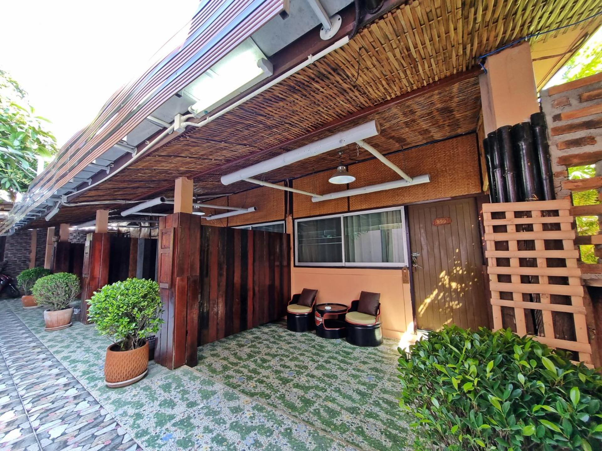De Wiang Kum Kam Hotel 4*
