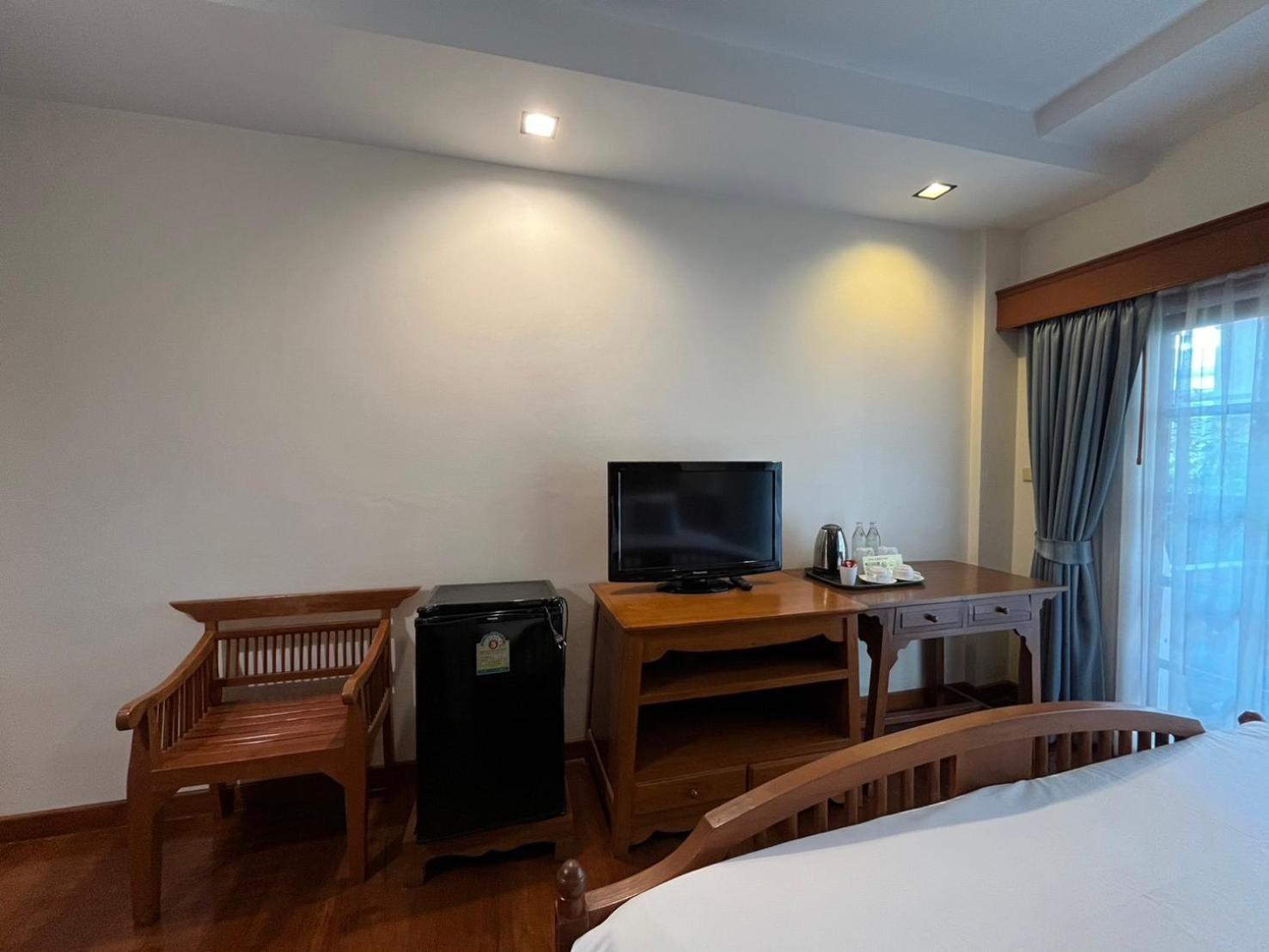 Sripat Sha Extra Hotel 3*