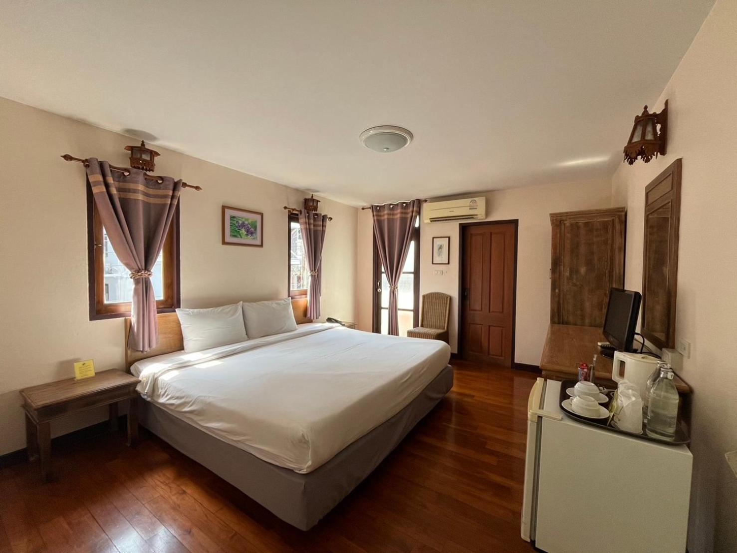 Sripat Sha Extra Hotel