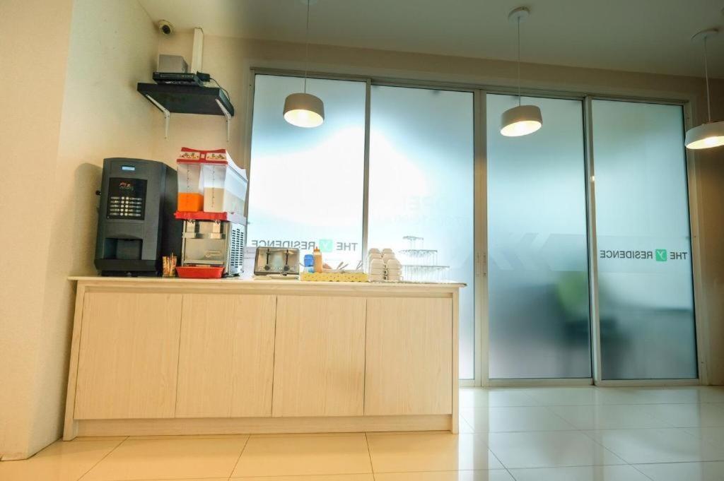 The Y Hotel 3*