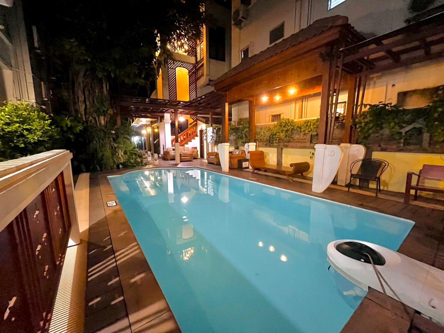 Sripat Sha Extra Hotel 3*