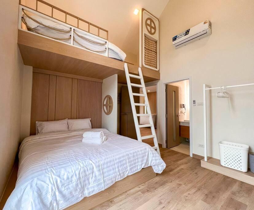 Scandinavian Near Old * Chiang Mai