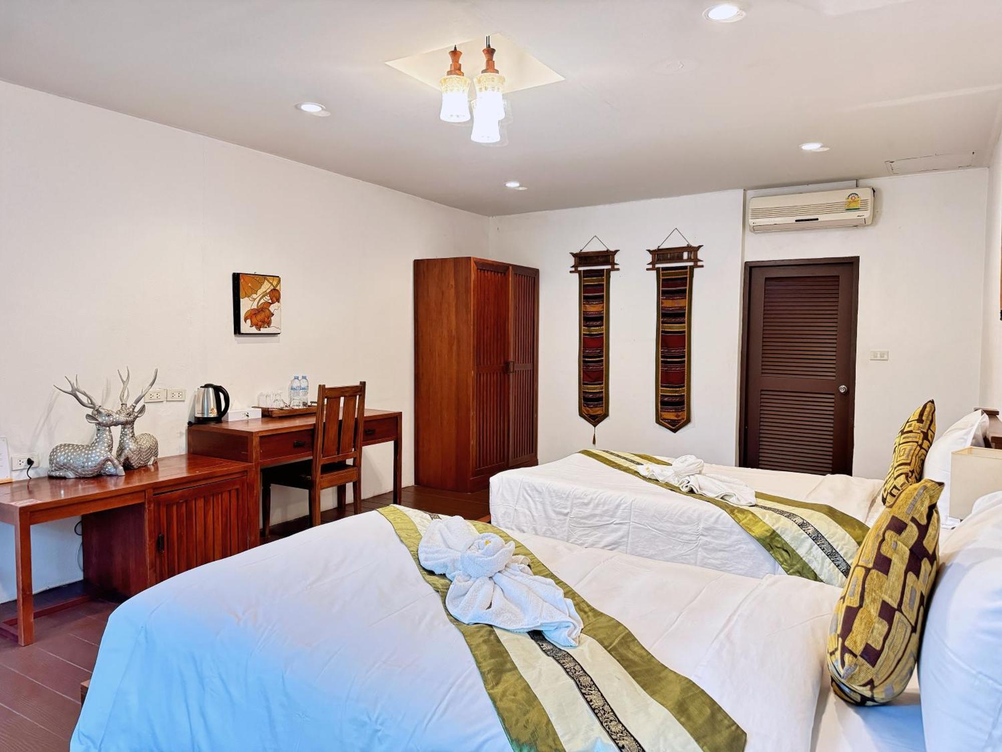 Tempat peranginan E-outfitting Boutique