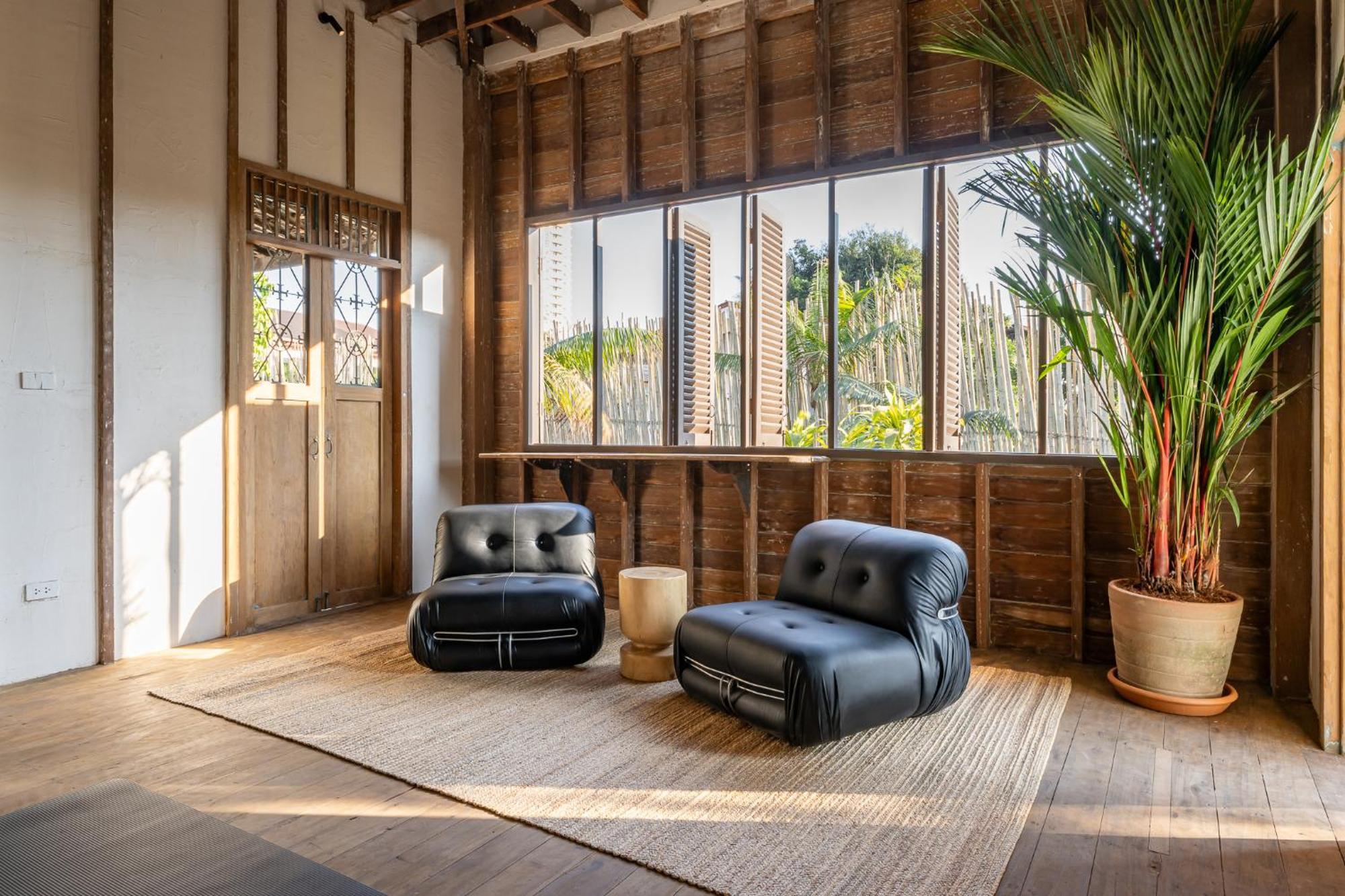 Pool, 8-Br, Old Town, Entire Private Estate - Tanpuri Chiang Mai Villa