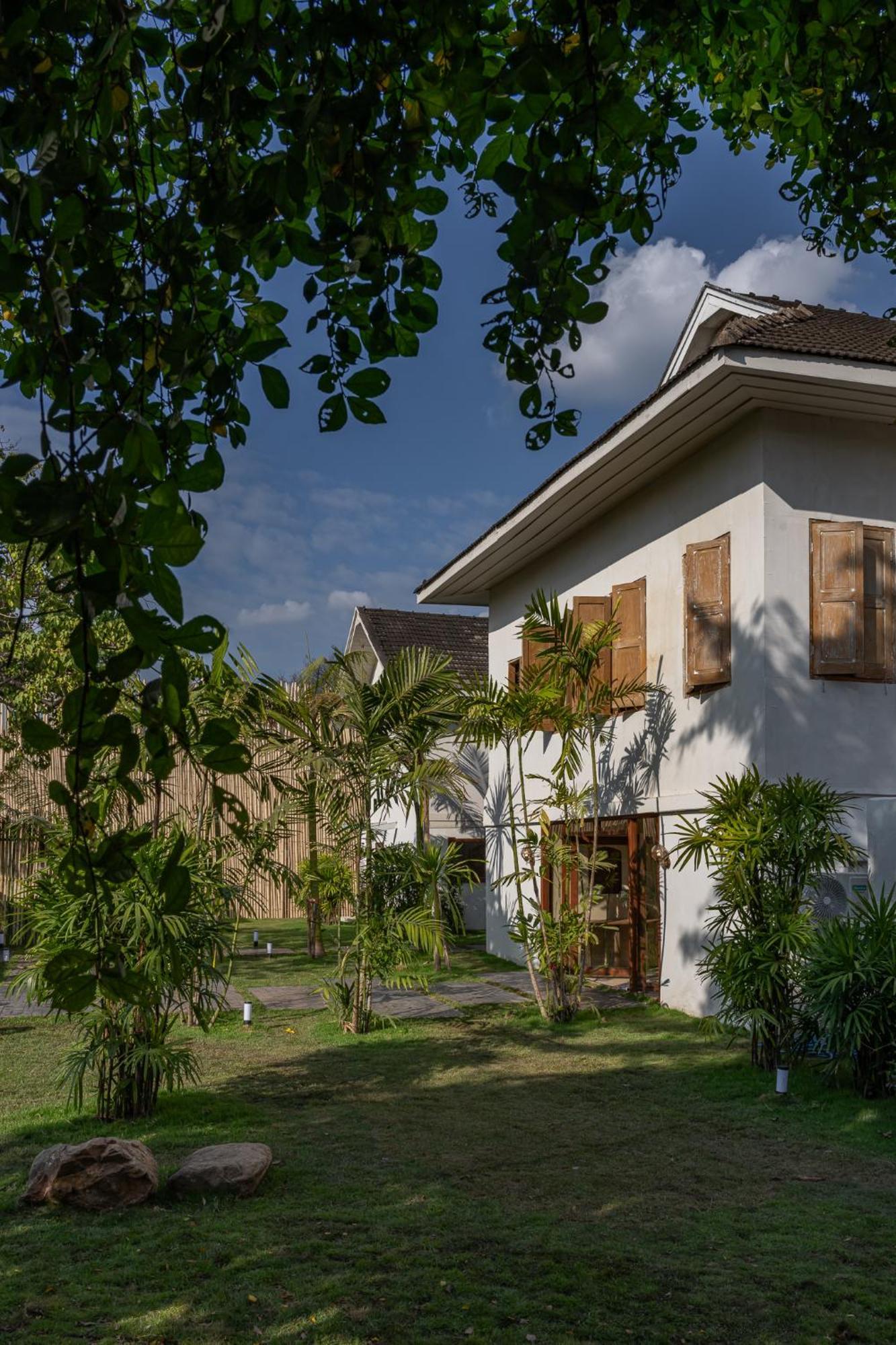 Villa Pool, 8-Br, Old Town, Entire Private Estate - Tanpuri Chiang Mai Chiang Mai