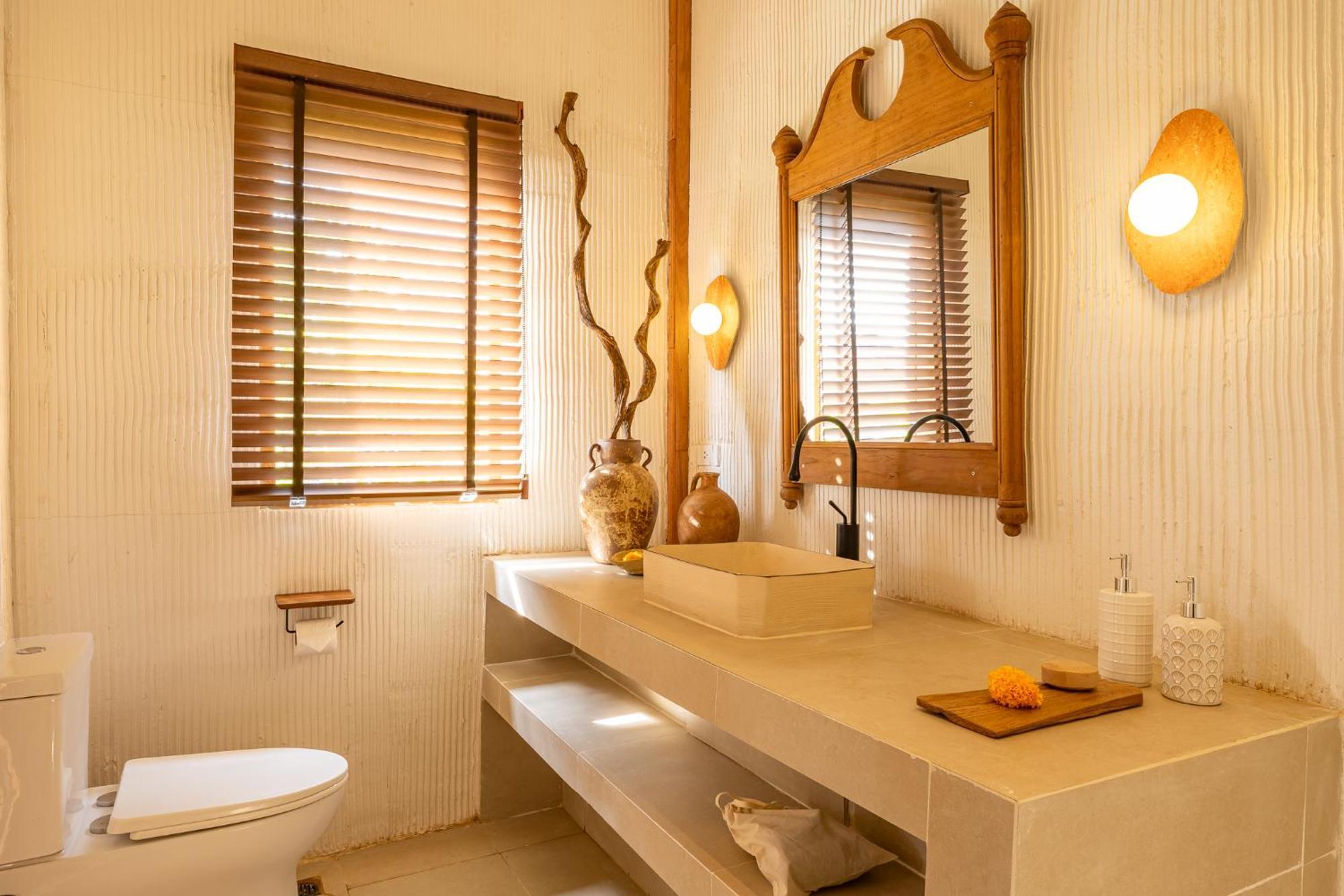 Pool, 8-Br, Old Town, Entire Private Estate - Tanpuri Chiang Mai *