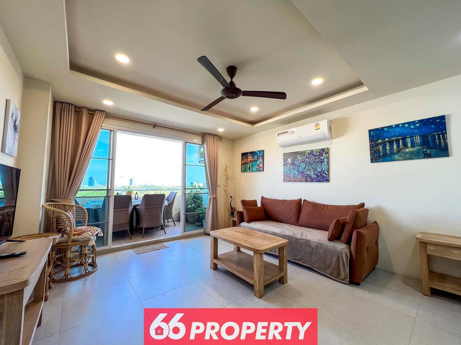 2 Bedrooms Near Train Station