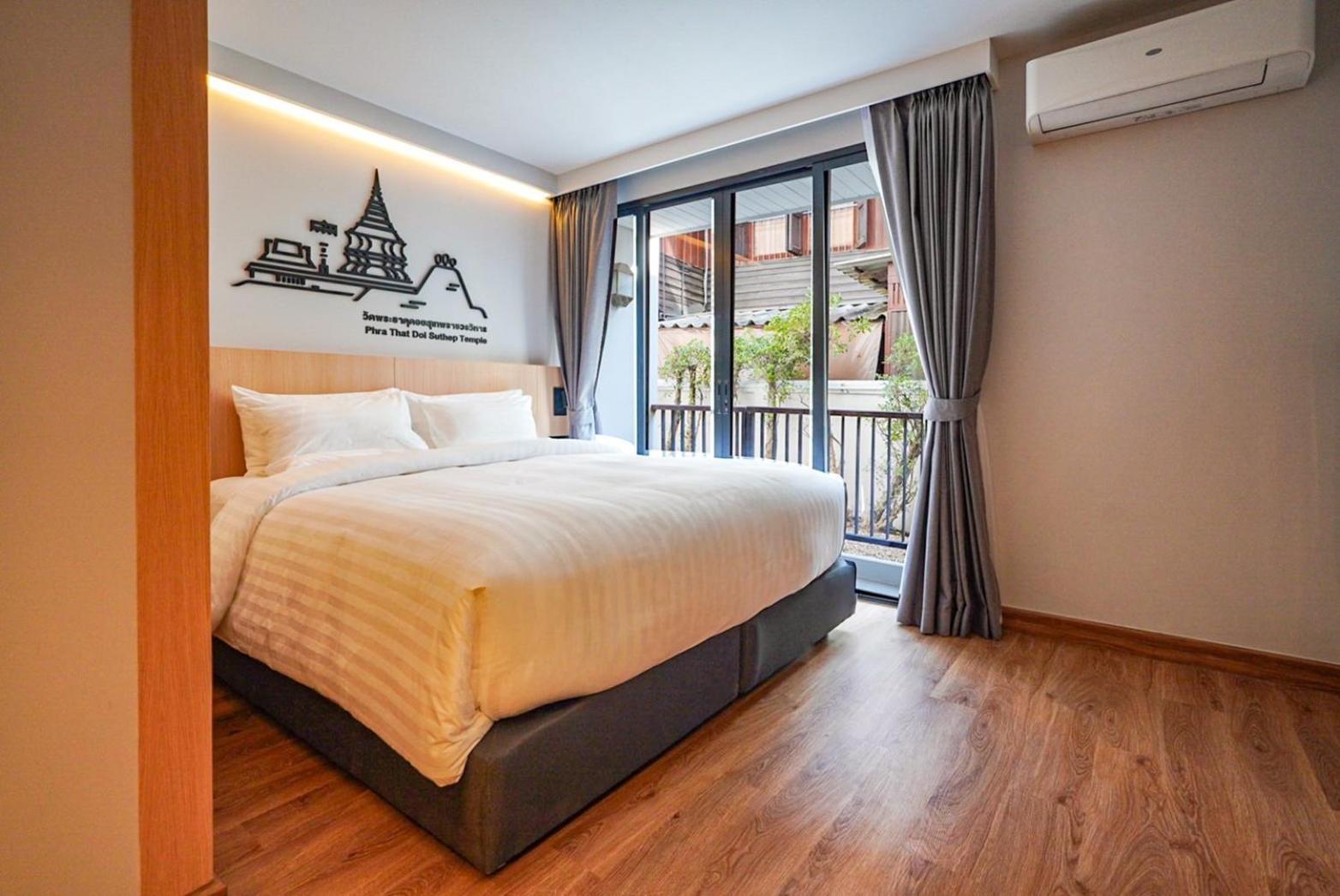 Hotel March & 4*