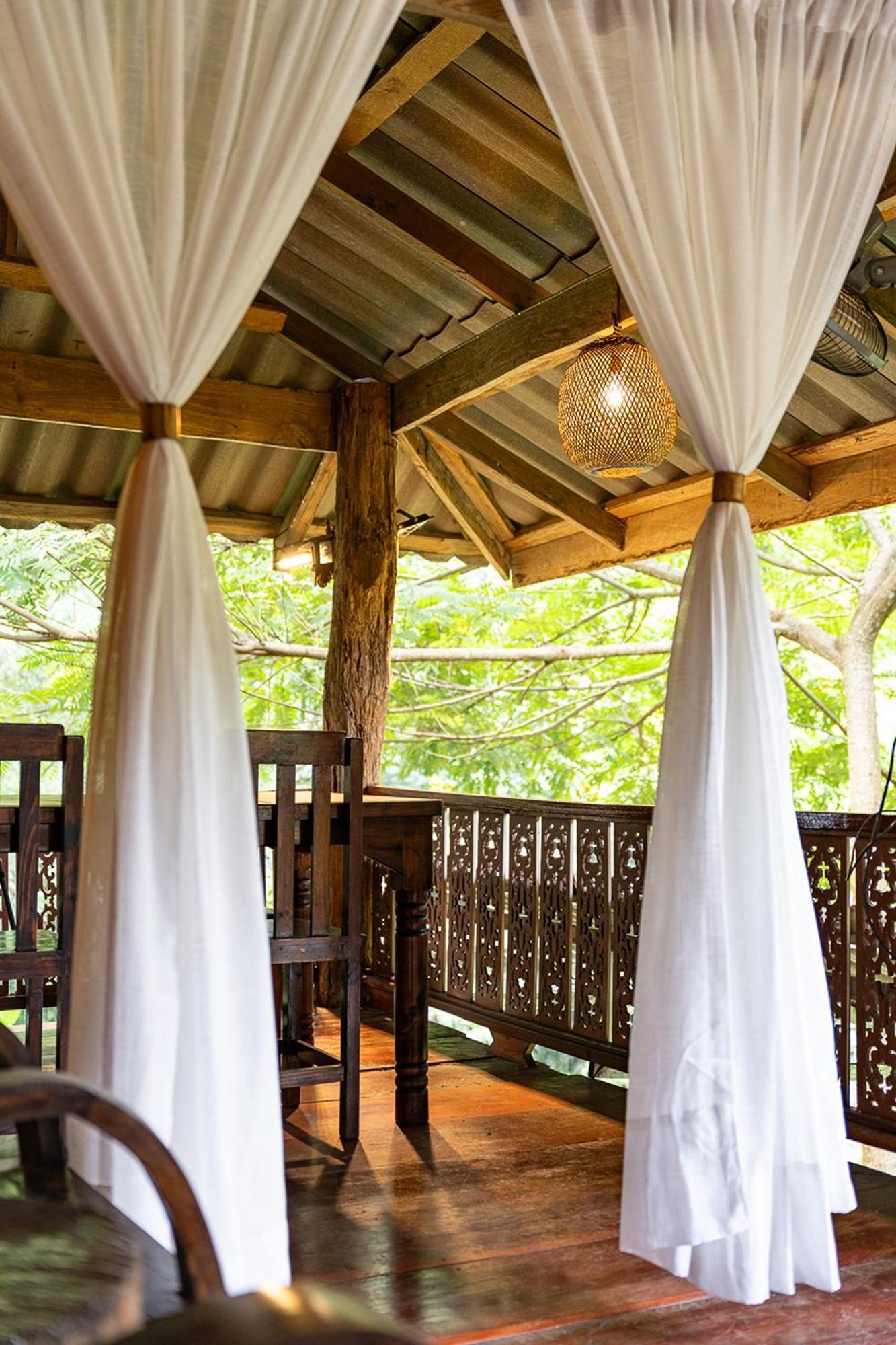 Hotel Monruamsuk Cafe And Bistro 3*