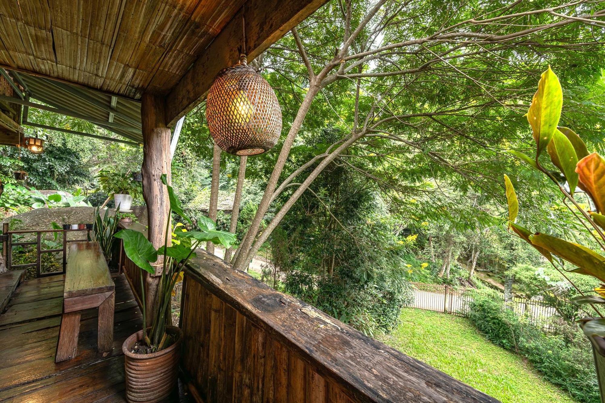 Hotel Monruamsuk Cafe And Bistro Chiang Mai