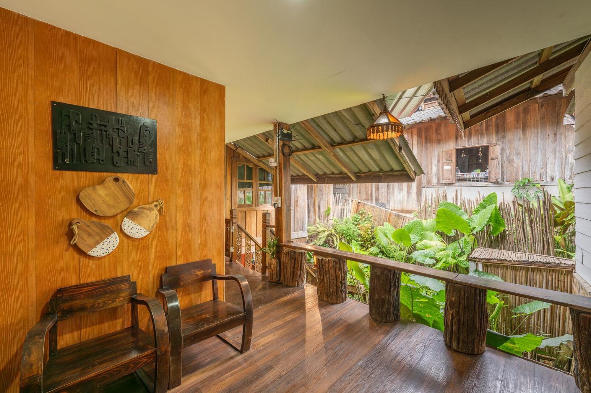 Monruamsuk Cafe And Bistro 3*