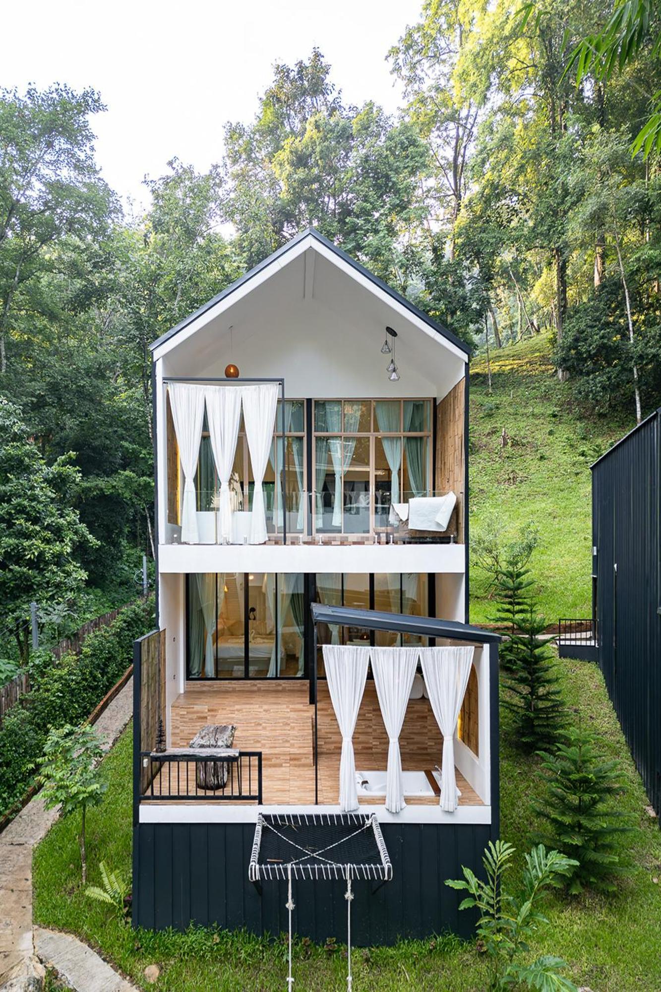Hotel Inthada At Mae Kampong Chiang Mai