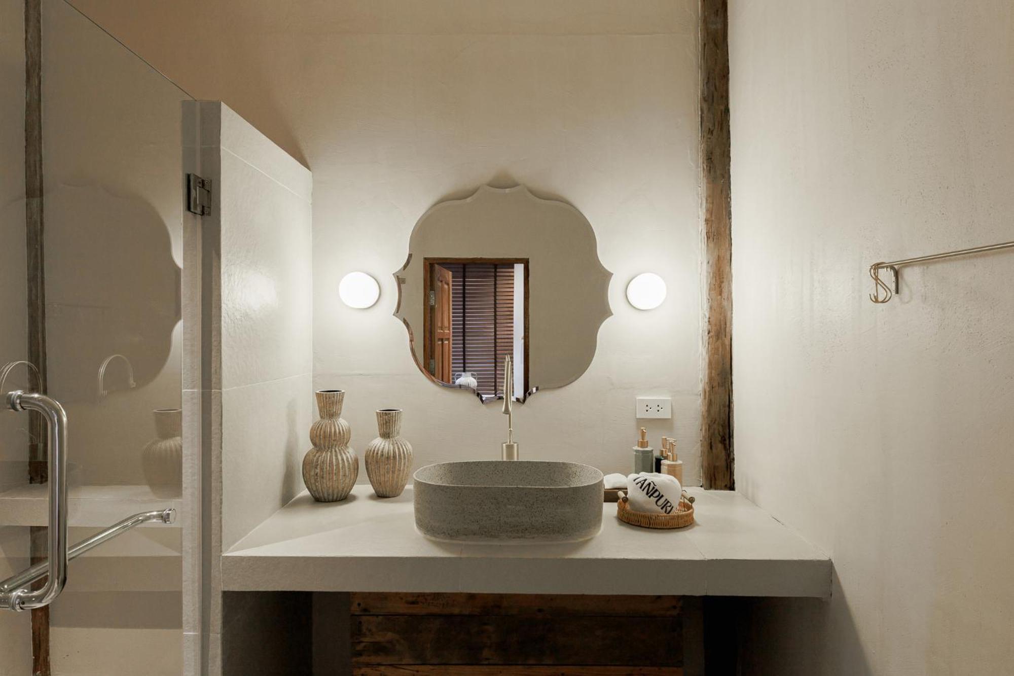 Private Pool, 8-Bedroom, Old Town, Entire Estate - Tanpuri Thapea - Prime Location Villa