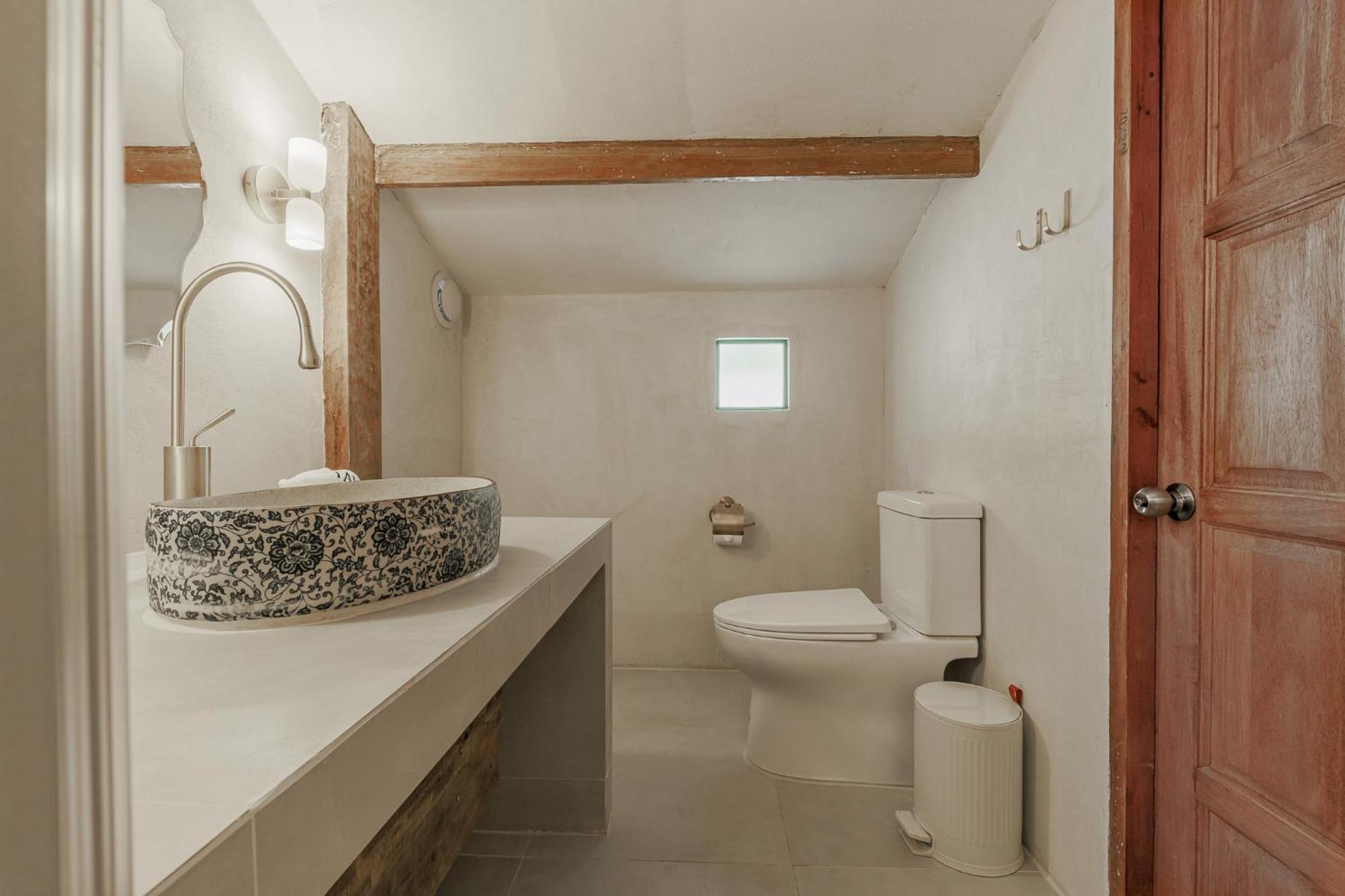 Private Pool, 8-Bedroom, Old Town, Entire Estate - Tanpuri Thapea - Prime Location Chiang Mai