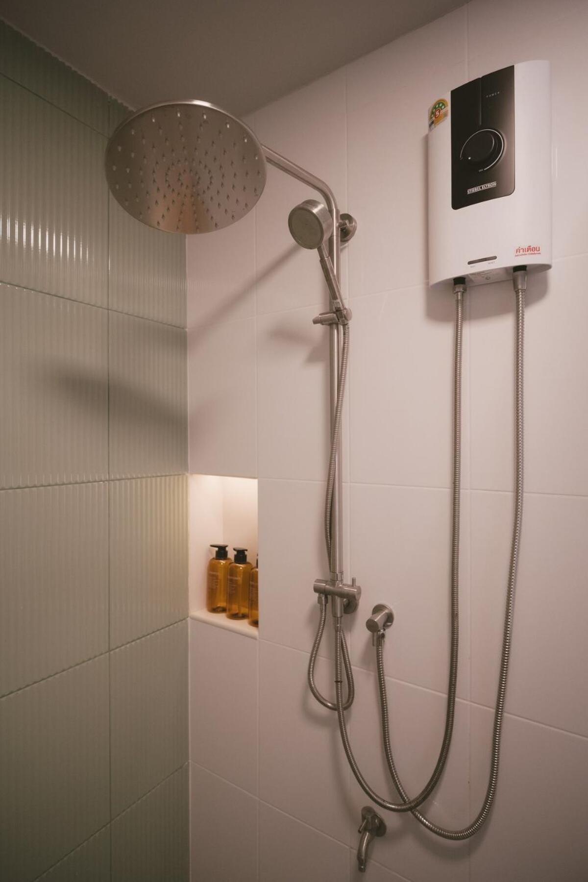 3 Bedrooms 2 Showers 1 Toilet On Nimman Apartment Chiang Mai