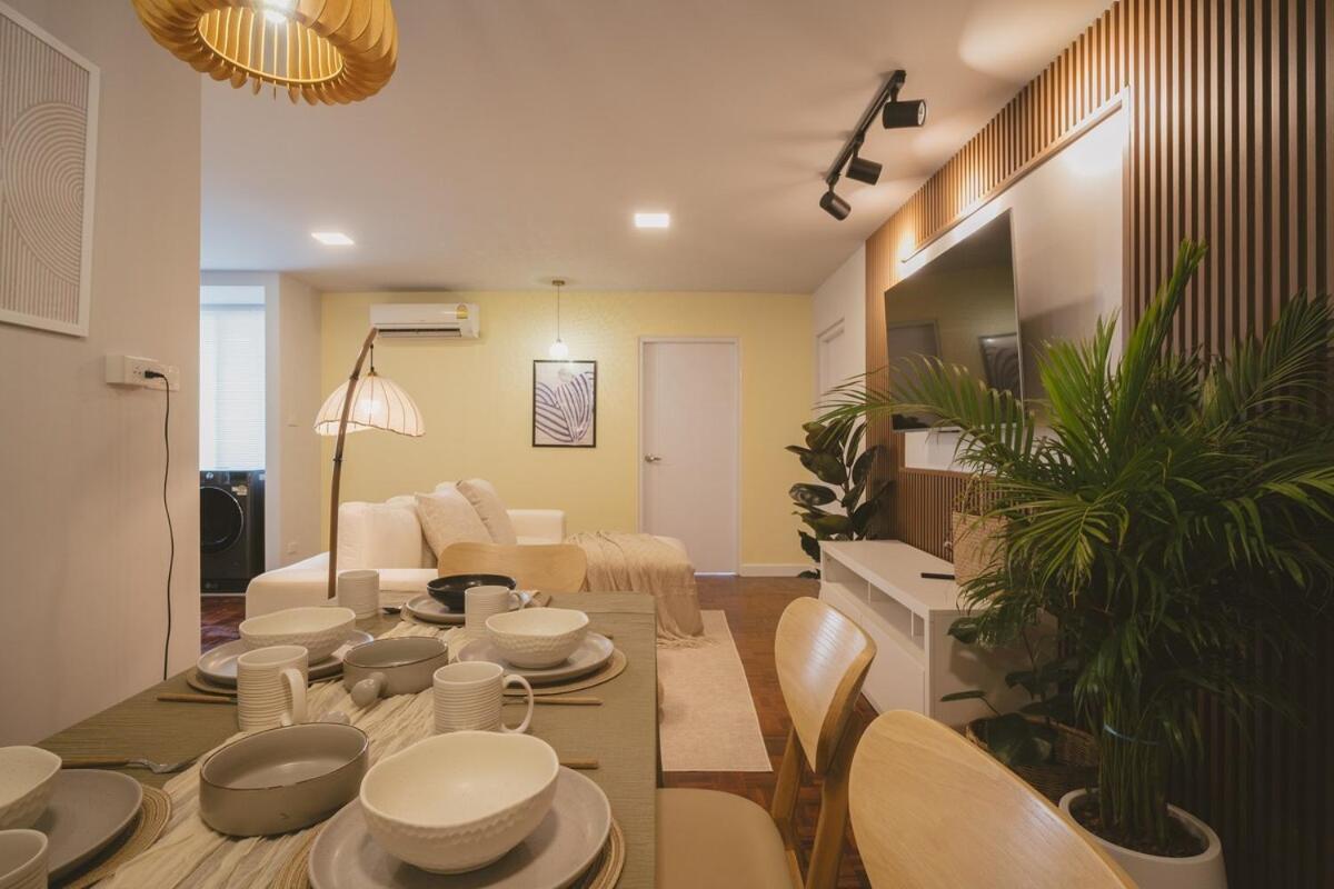 3 Bedrooms 2 Showers 1 Toilet On Nimman * Chiang Mai